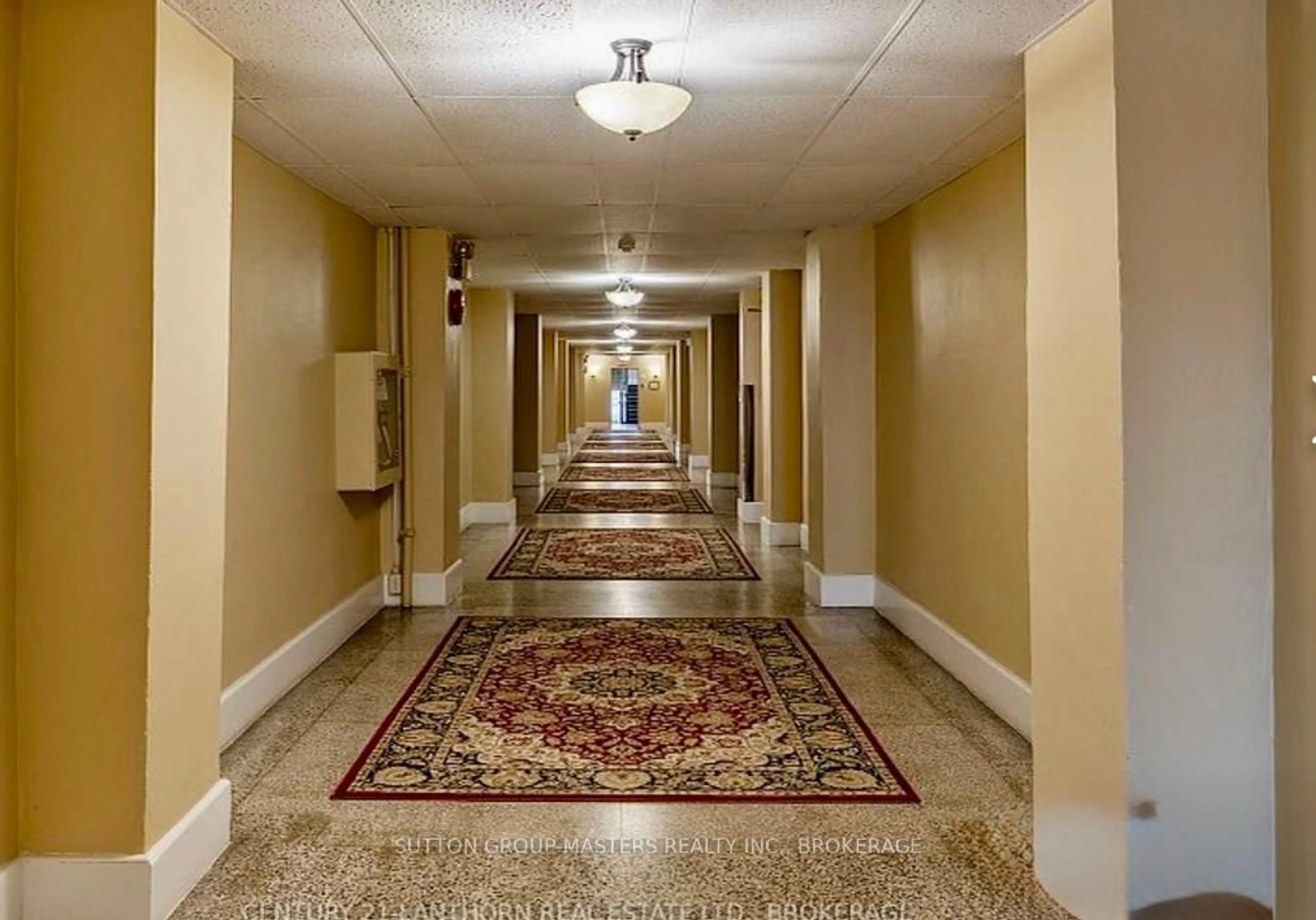 Indoor foyer for 67 Sydenham St #404, Kingston Ontario K7L 3H2