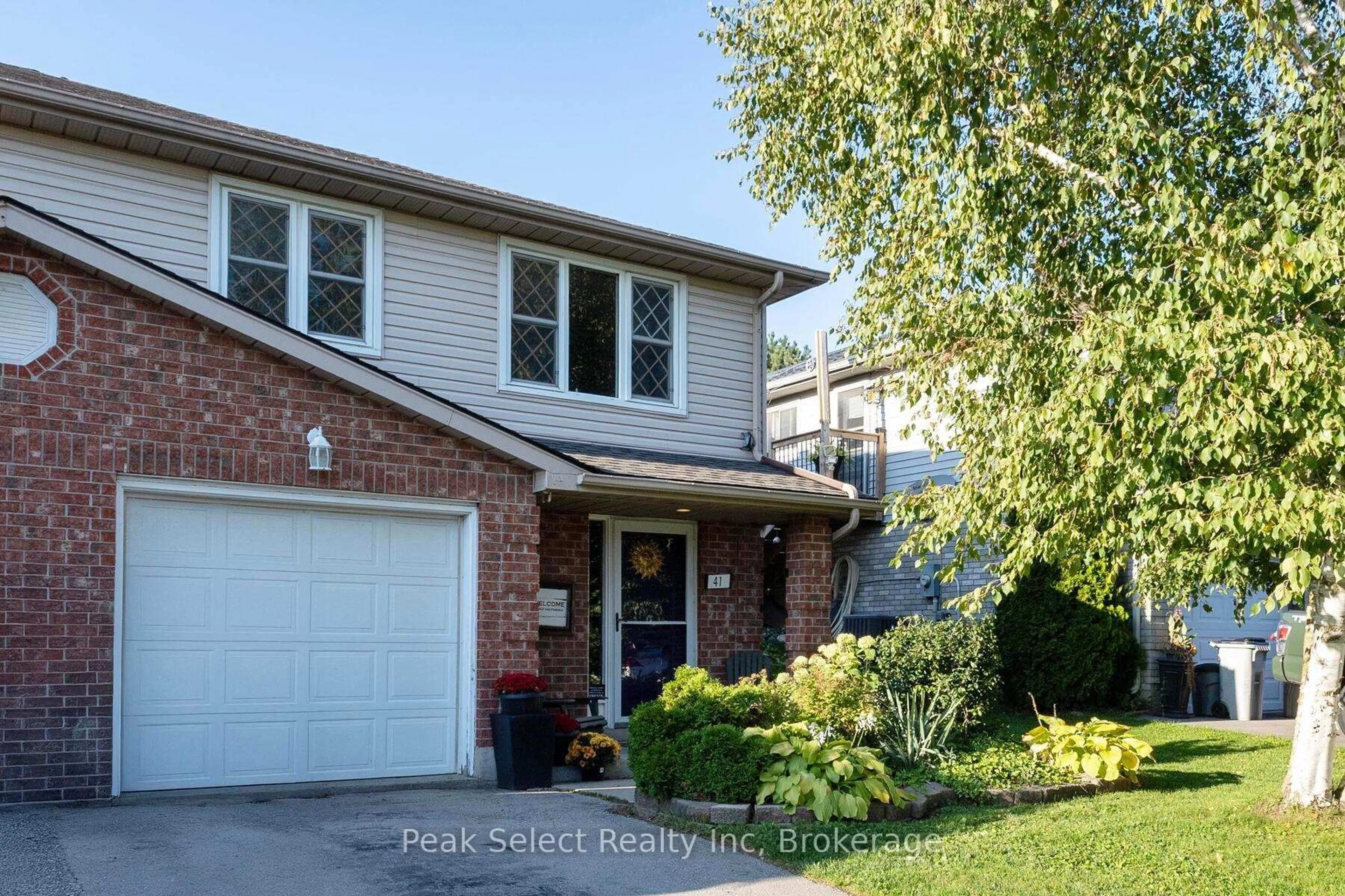 Home with brick exterior material, street for 41 Southvale Rd, St. Marys Ontario N4X 1E9