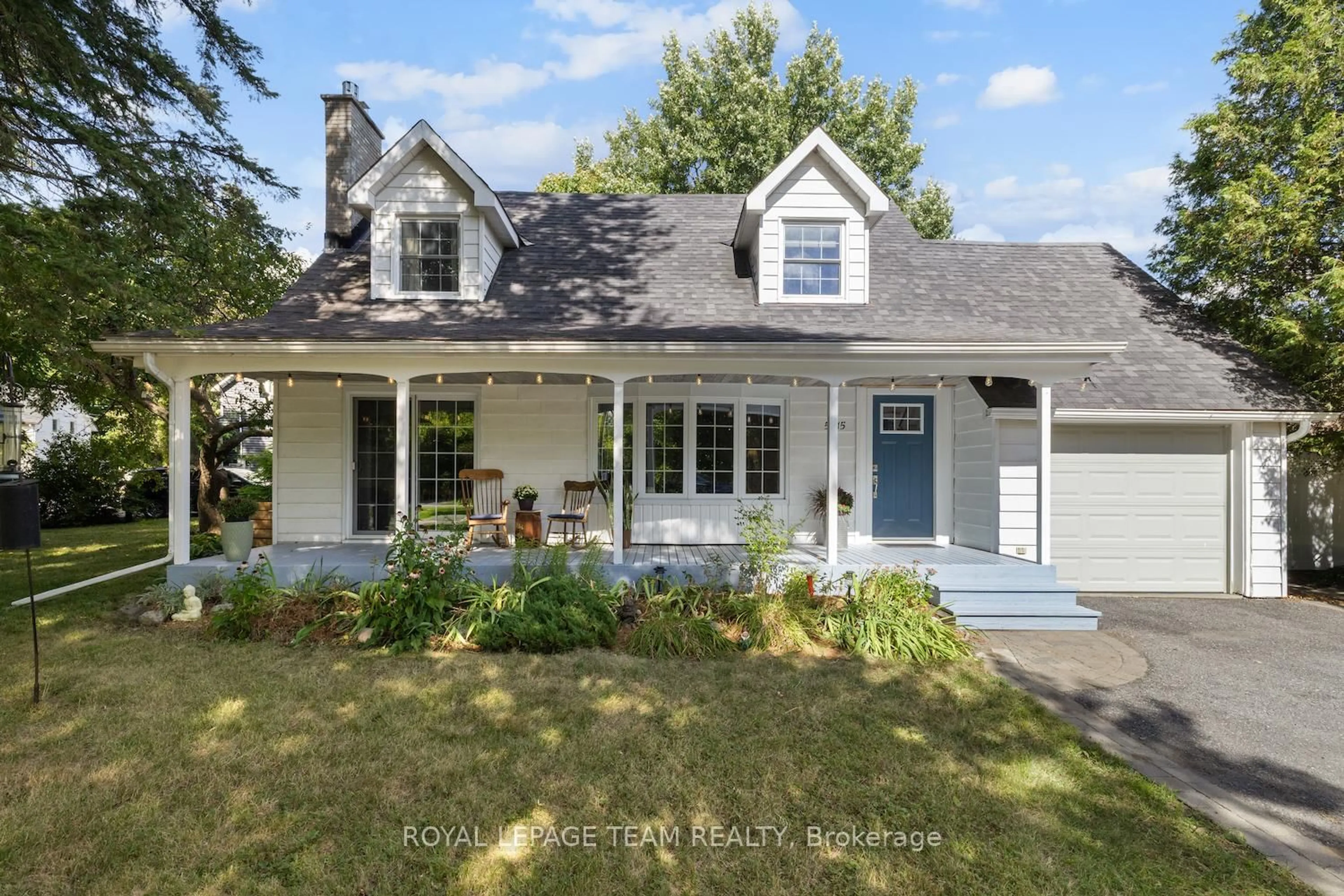 Home with vinyl exterior material, street for 5515 Millview St, Ottawa Ontario K4M 1J3
