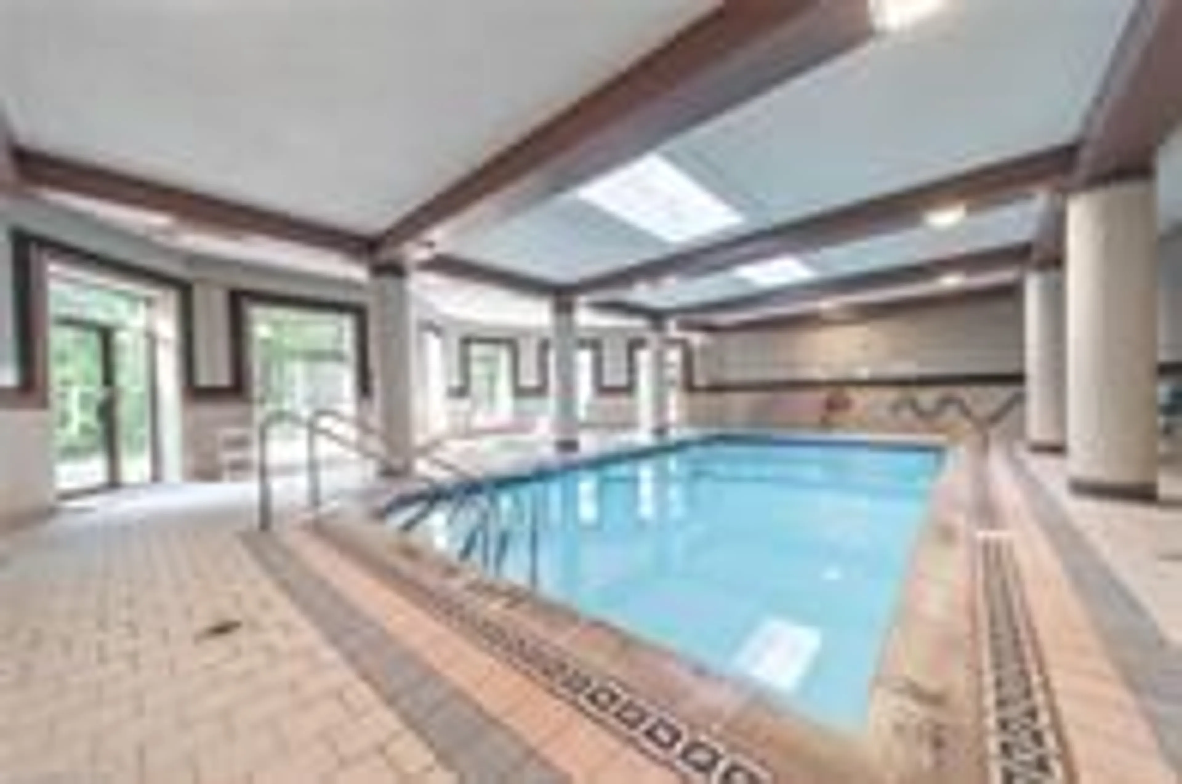 Pool for 8111 Forest Glen Dr #401, Niagara Falls Ontario L2H 2Y7
