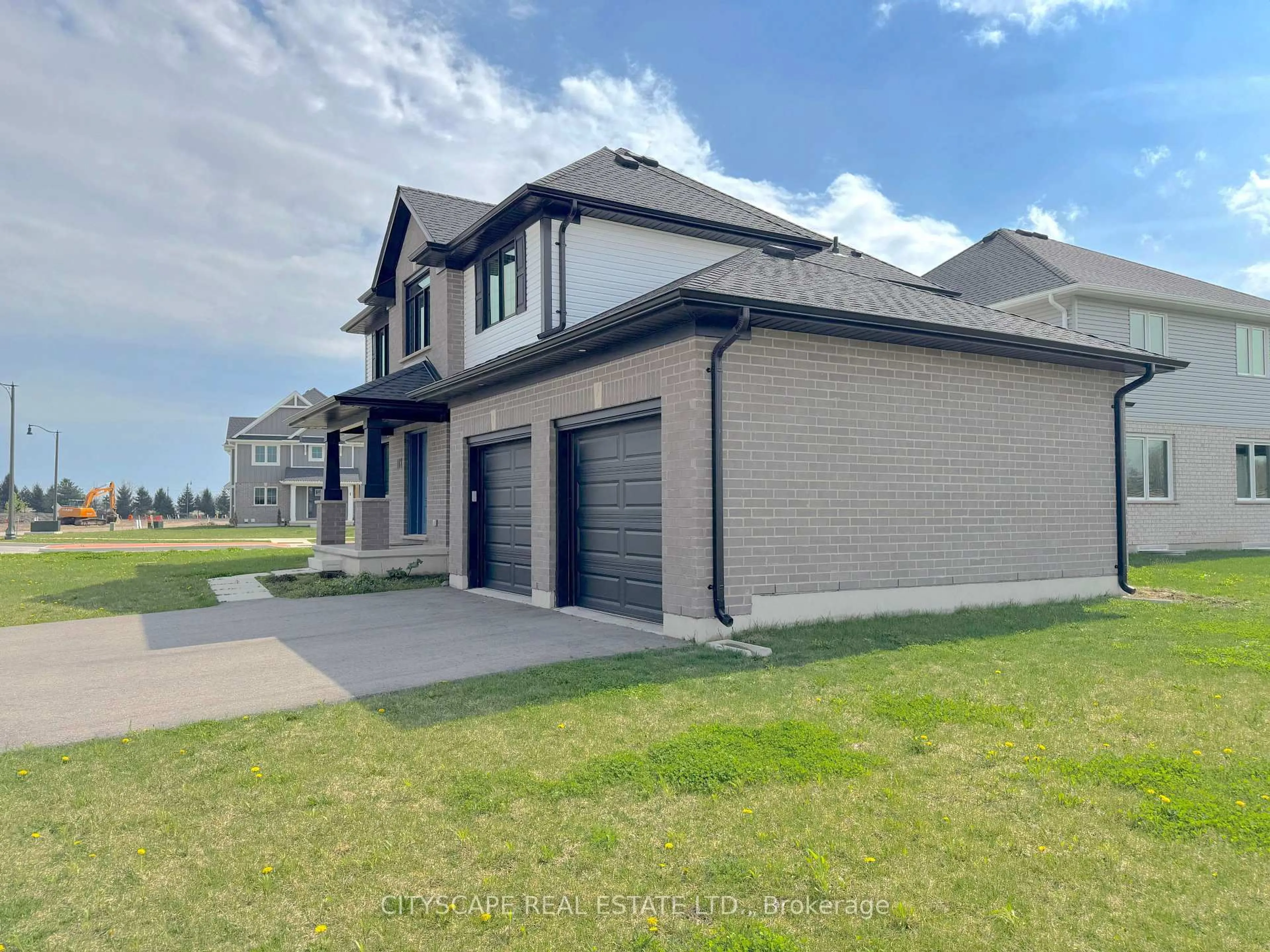 A pic from outside/outdoor area/front of a property/back of a property/a pic from drone, street for 118 Benjamin Pkwy, St. Thomas Ontario N5R 0L6