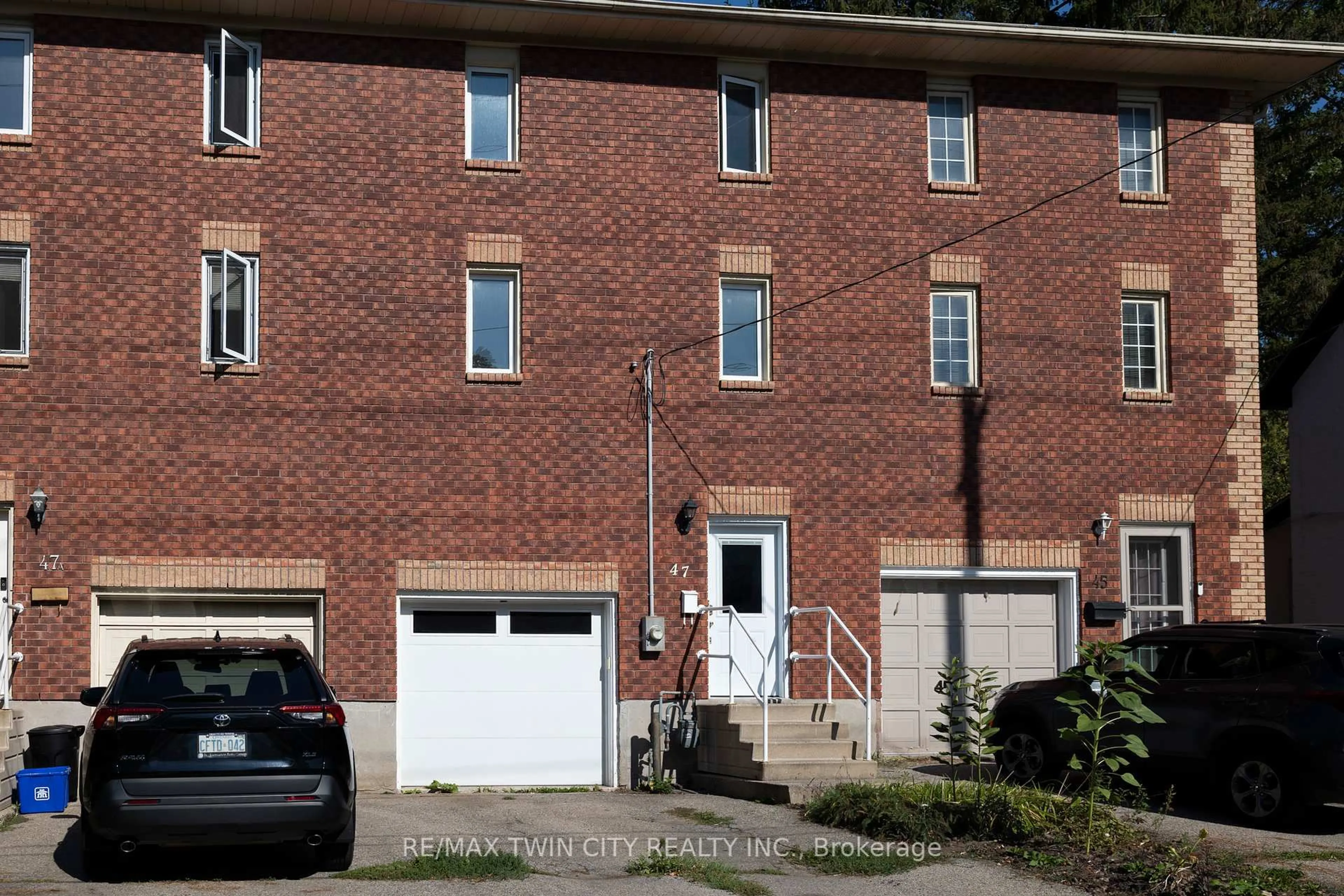 Home with brick exterior material, street for 47 WALNUT St, Brantford Ontario N3T 1H1