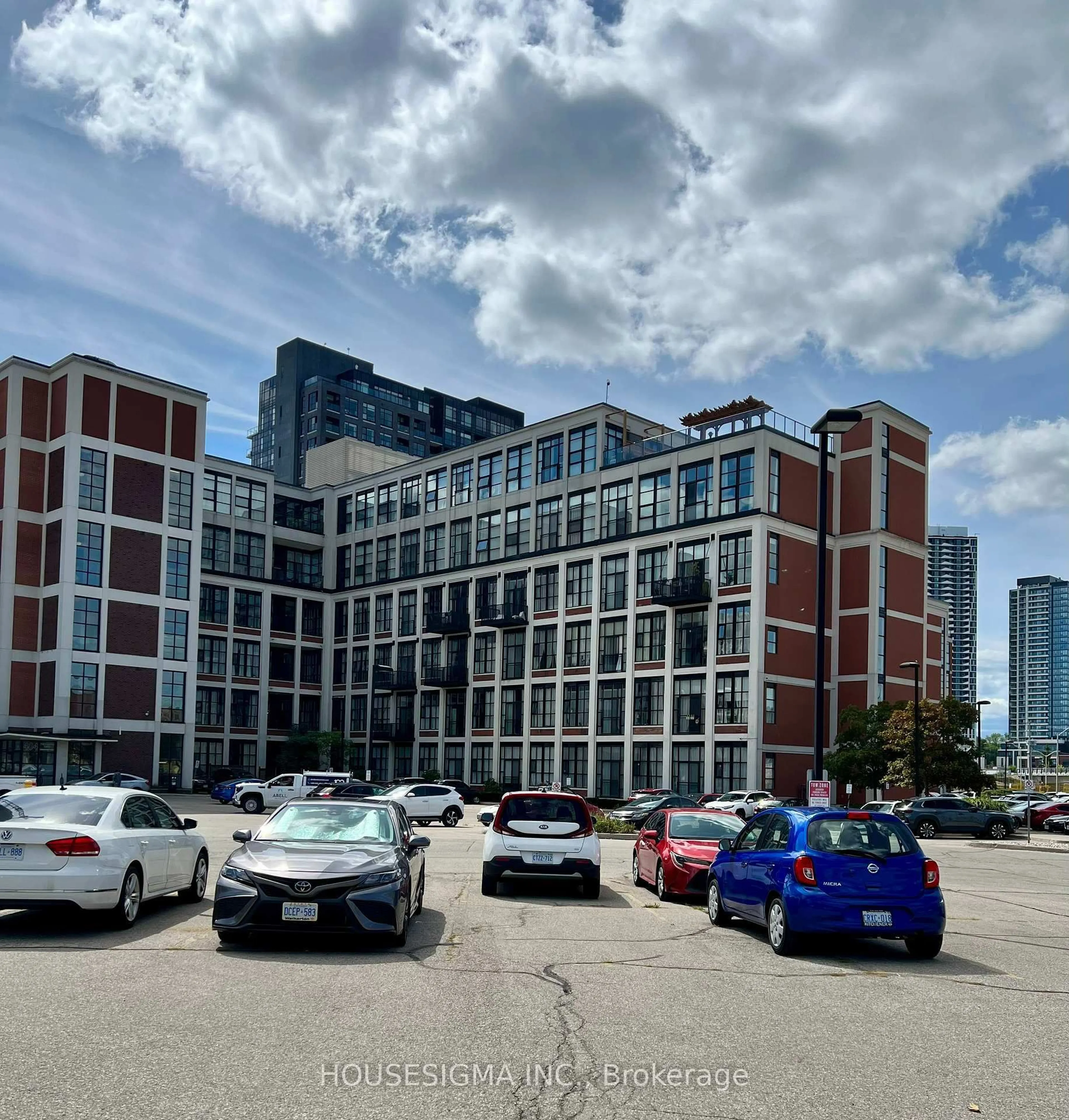 Parking for 404 King St #109, Kitchener Ontario N2G 4Z9