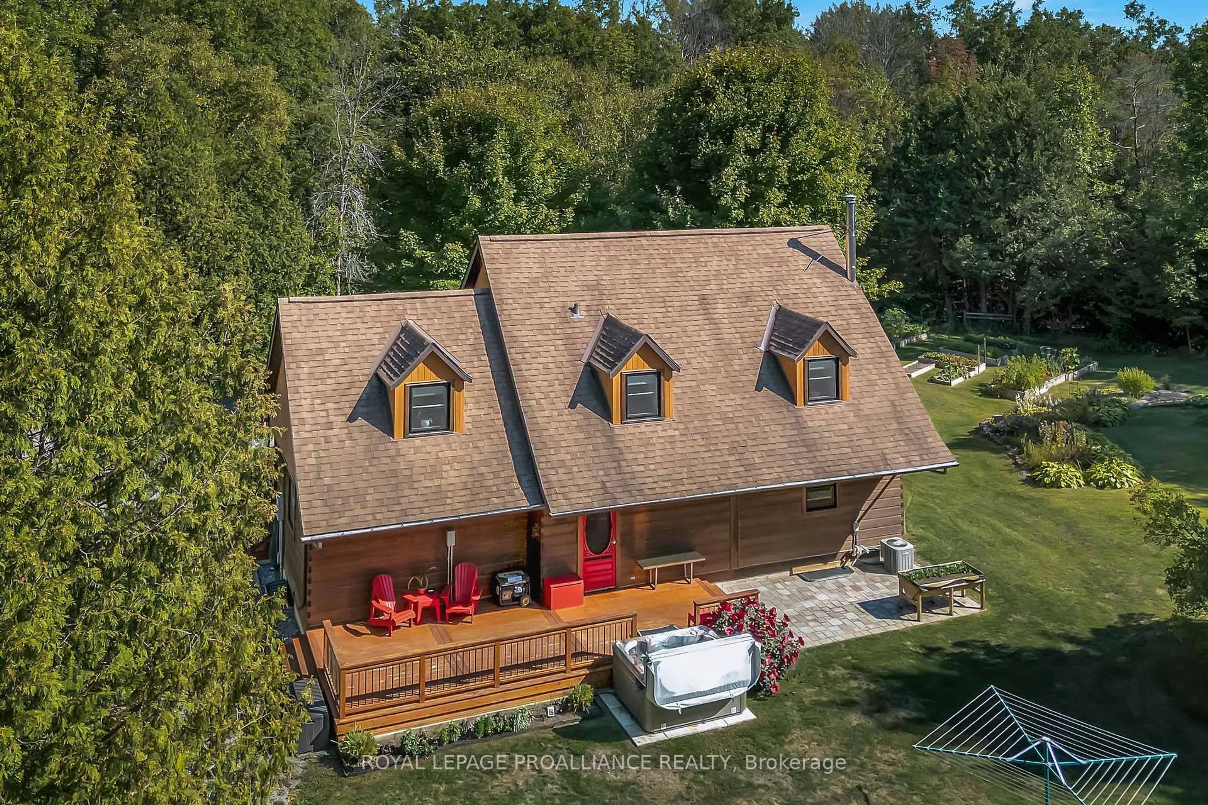 A pic from outside/outdoor area/front of a property/back of a property/a pic from drone, unknown for 1779 Moira Rd, Belleville Ontario K0K 2Y0