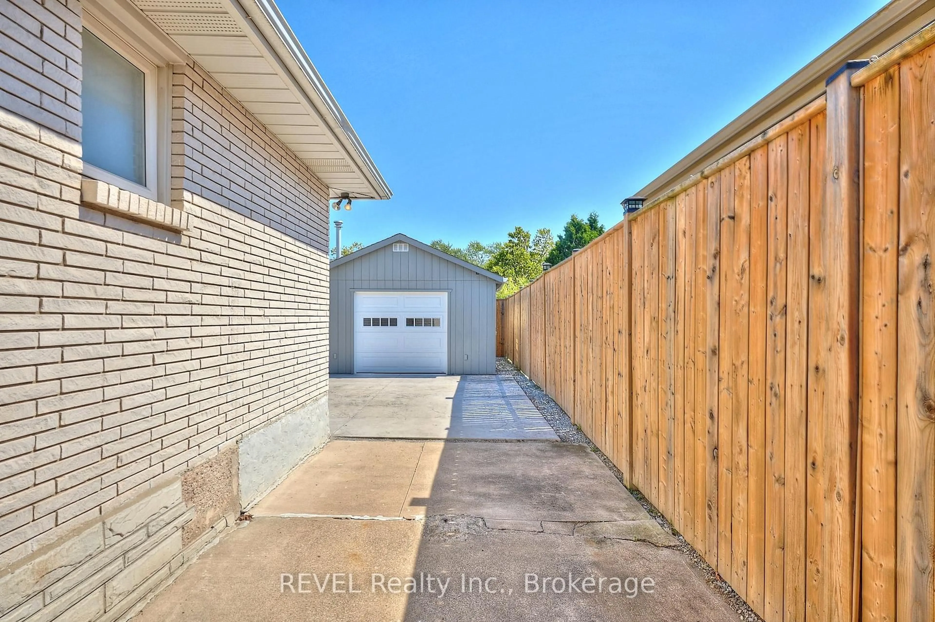 Unknown for 7386 Sunhaven Dr, Niagara Falls Ontario L2G 7E2