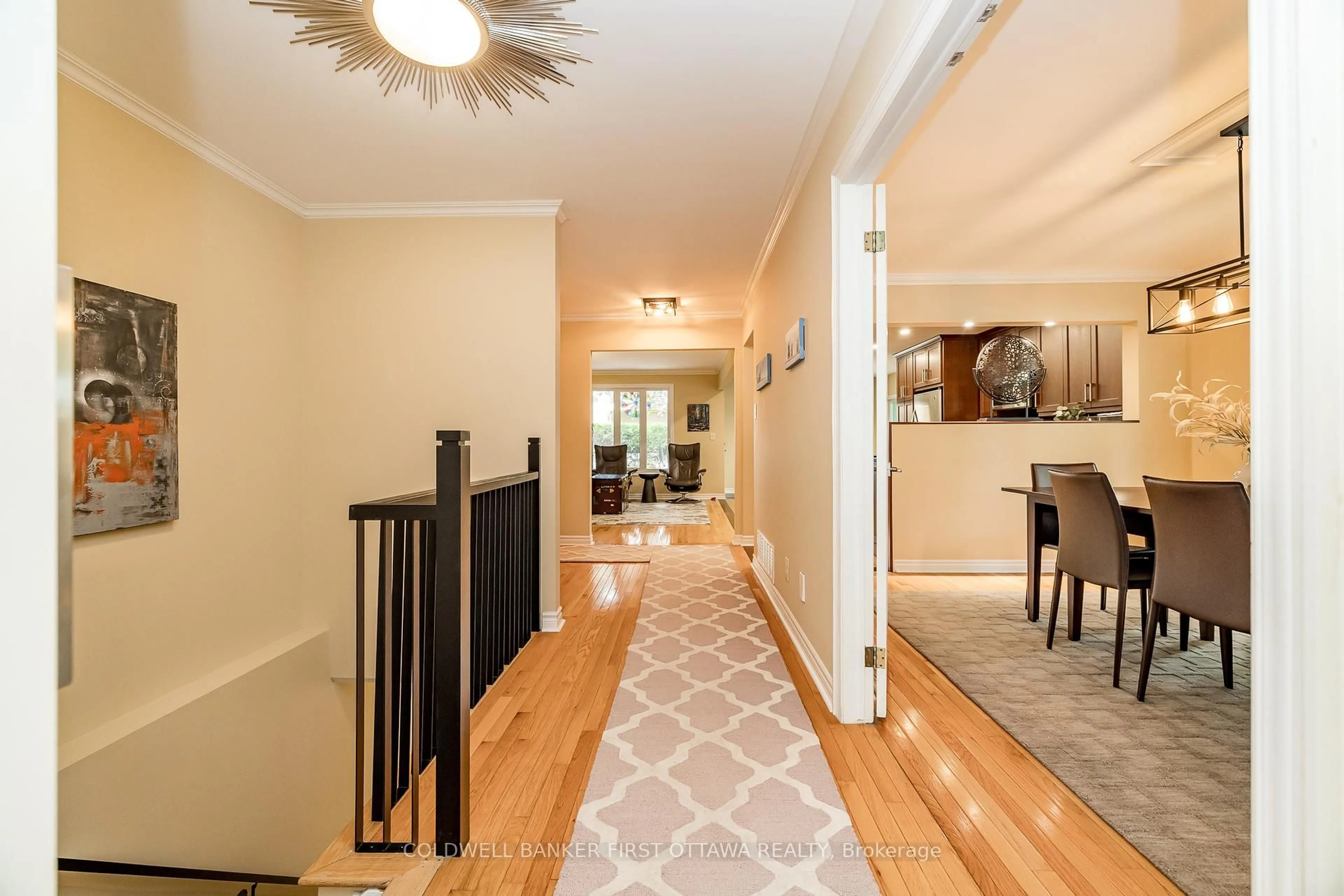 Indoor entryway for 9 Lone Meadow Tr, Ottawa Ontario K2S 1C9