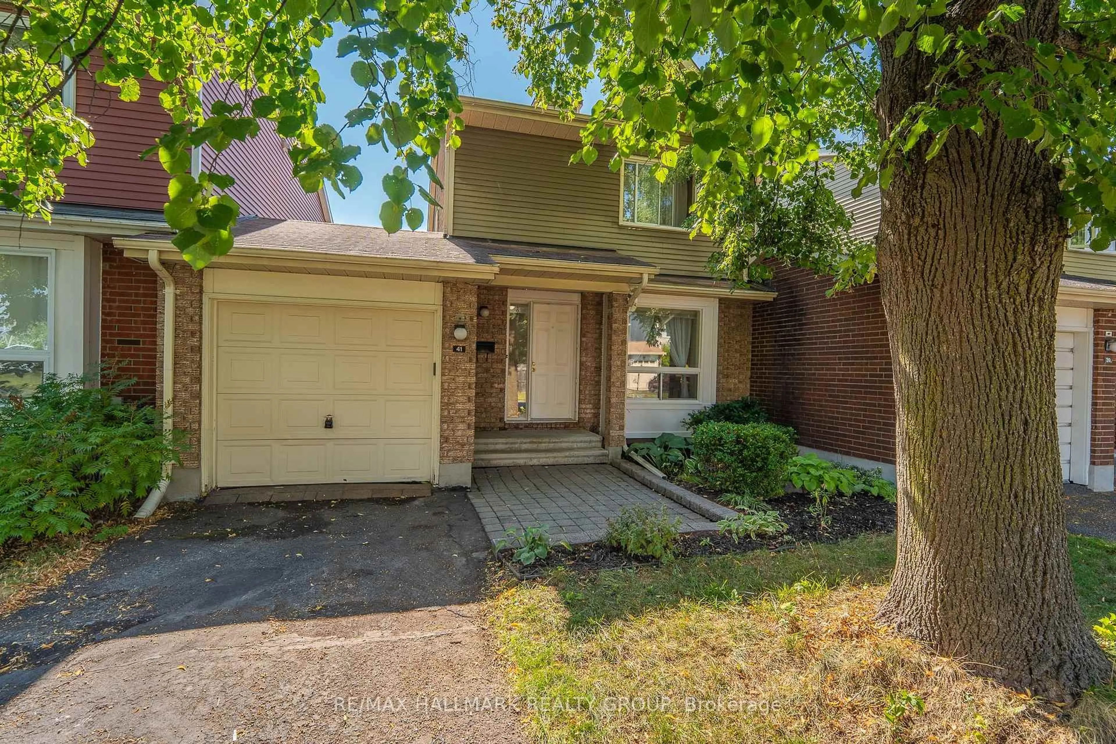Home with brick exterior material, street for 41 Sovereign Ave, Nepean Ontario K2G 4W8