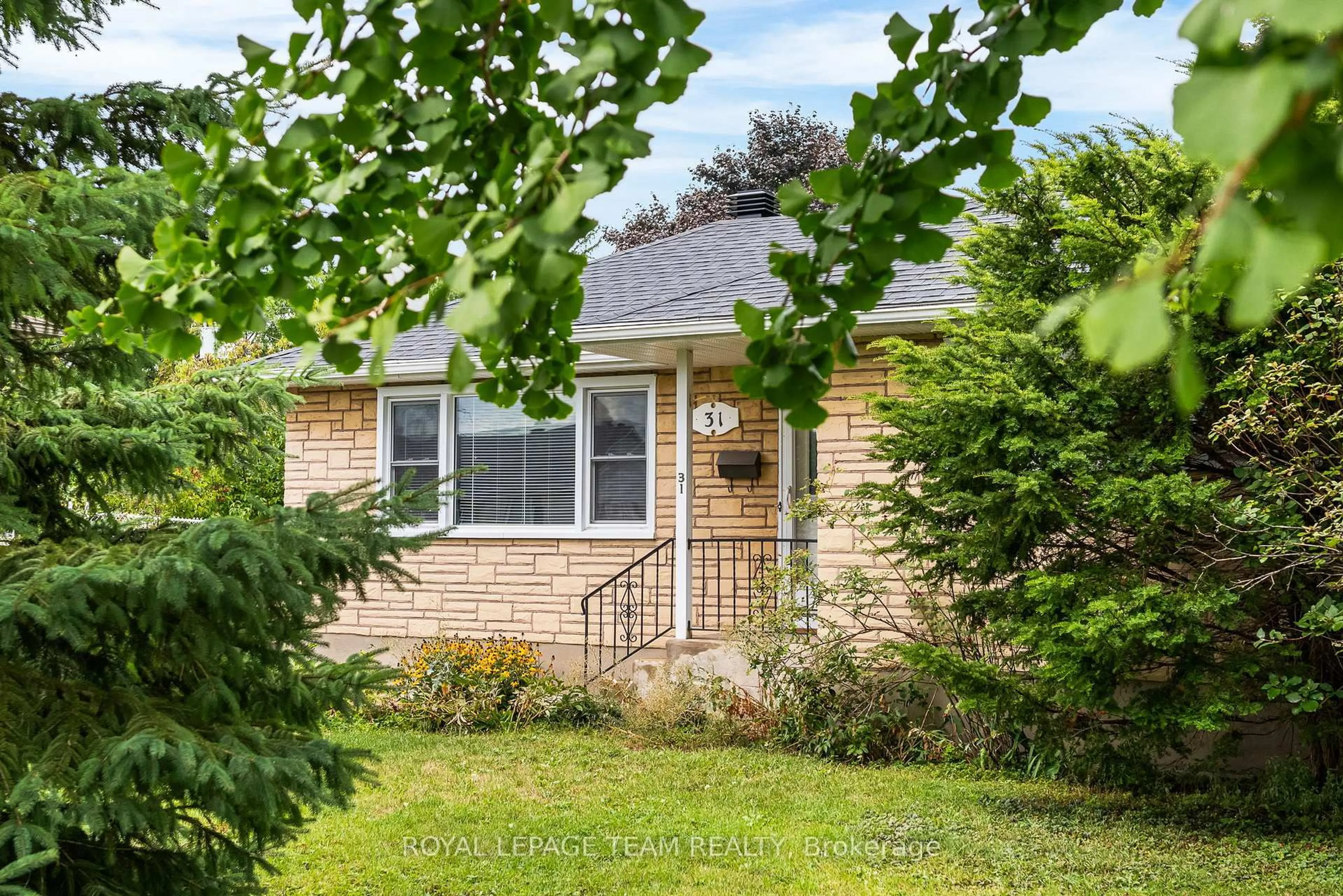 Home with brick exterior material, street for 31 Savuto Way St, Ottawa Ontario K2G 2S9