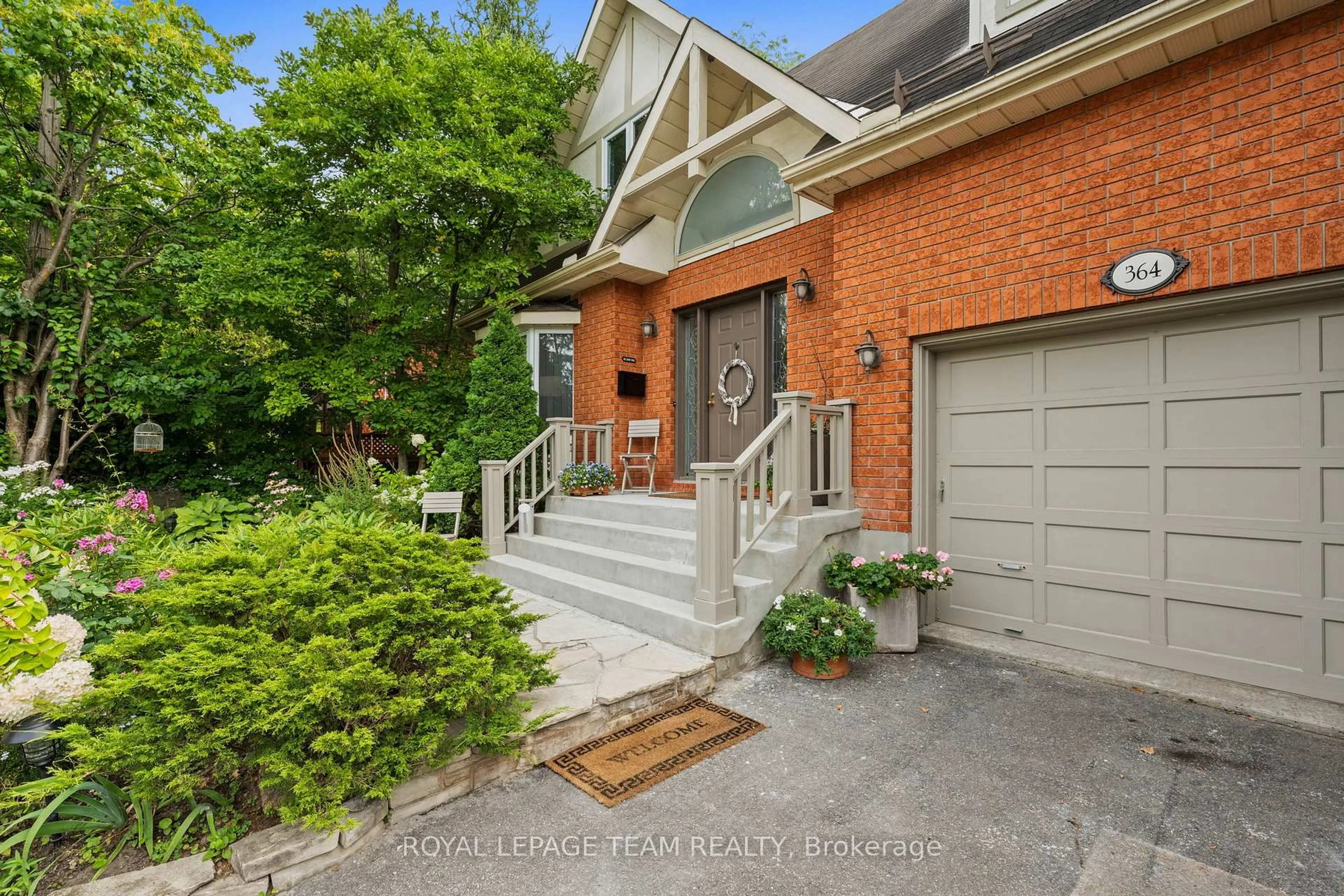 Home with brick exterior material, street for 364 Avondale Ave, Ottawa Ontario K2A 0R6