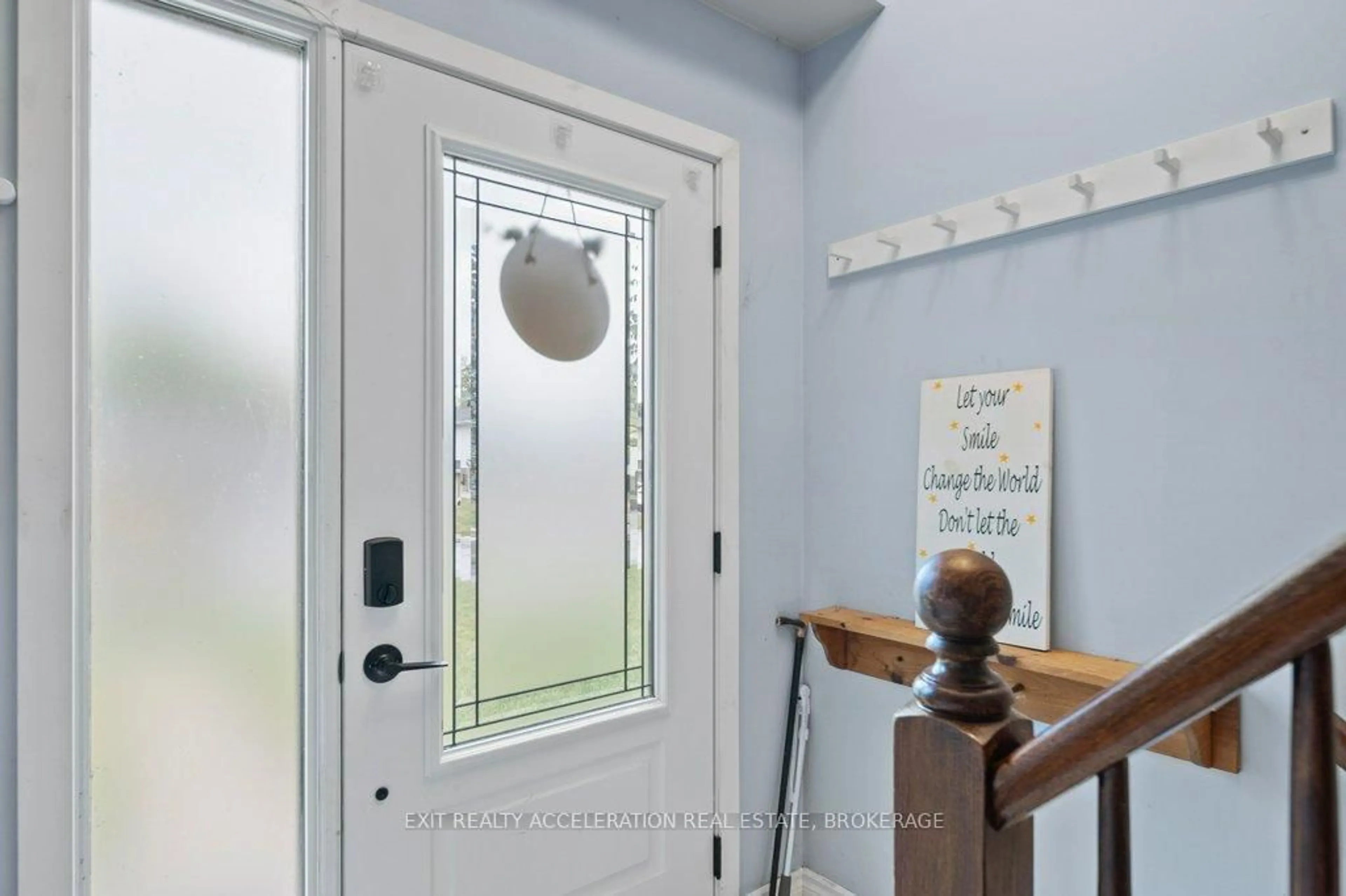 Indoor entryway for 19 Mortensen Dr, Loyalist Ontario K7N 1W2
