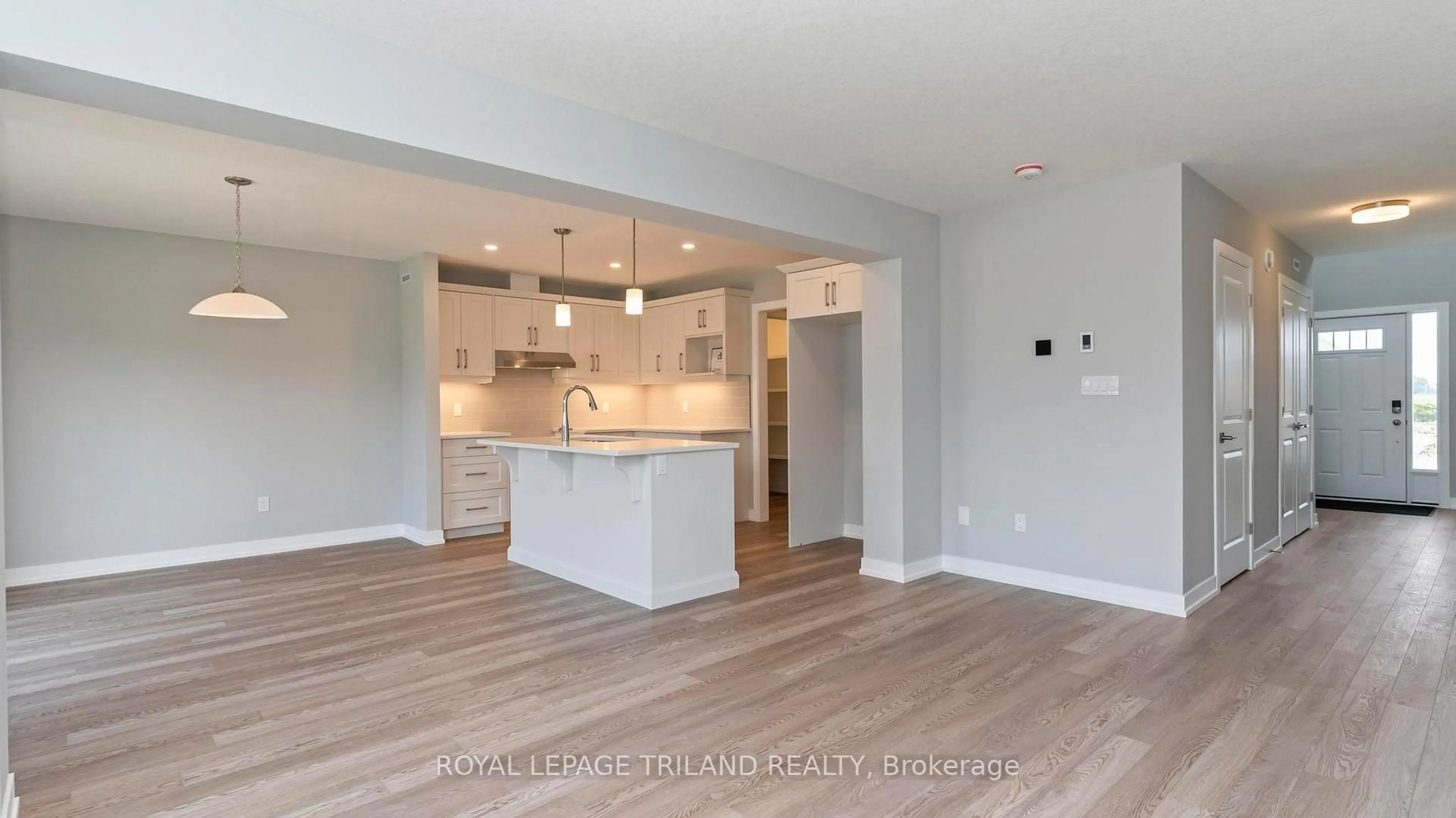 Open concept kitchen, unknown for 114 STYLES Dr, St. Thomas Ontario N5R 0N8