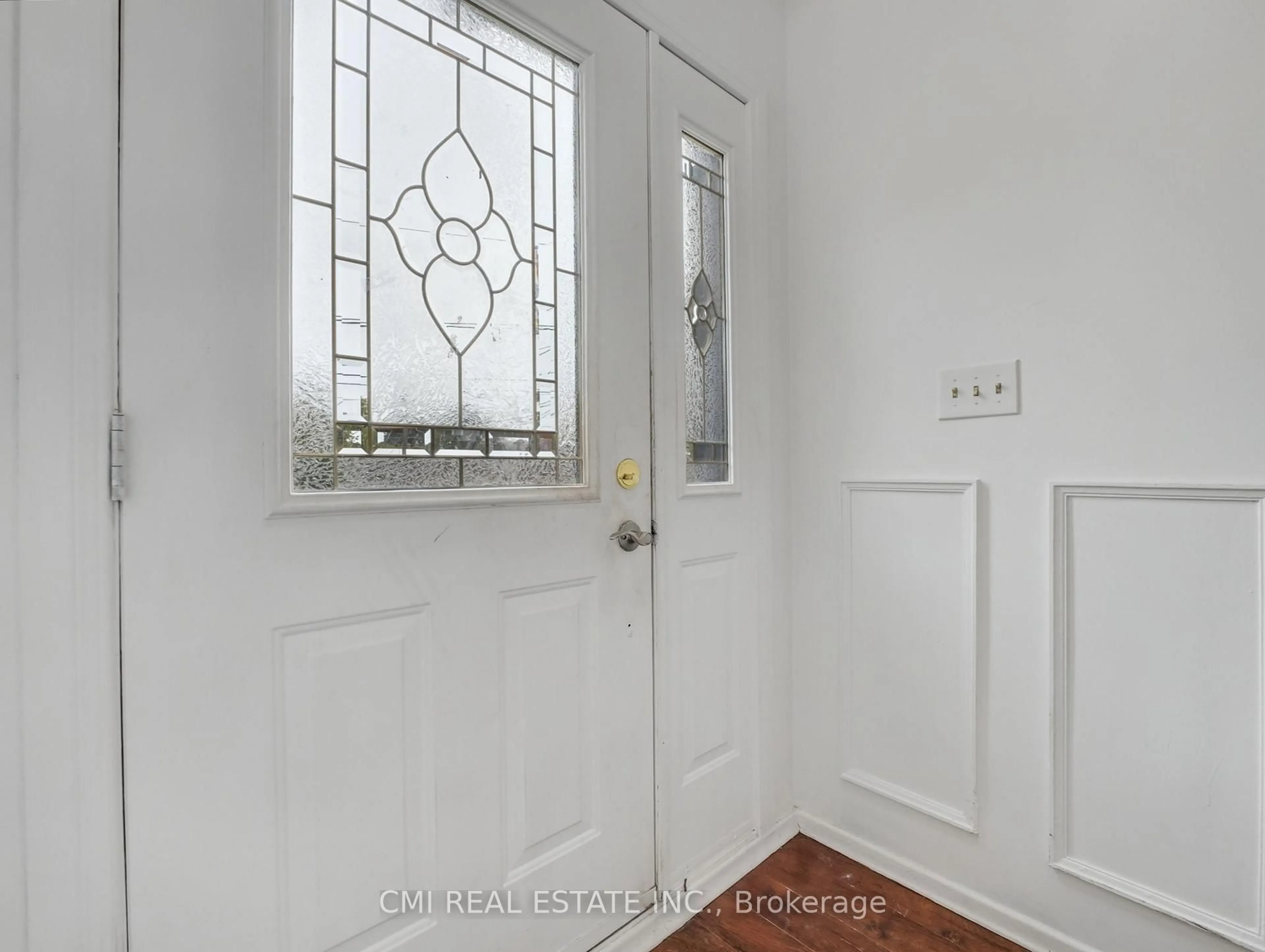 Indoor entryway for 66 Rosewood Ave, Guelph Ontario N1H 6A1