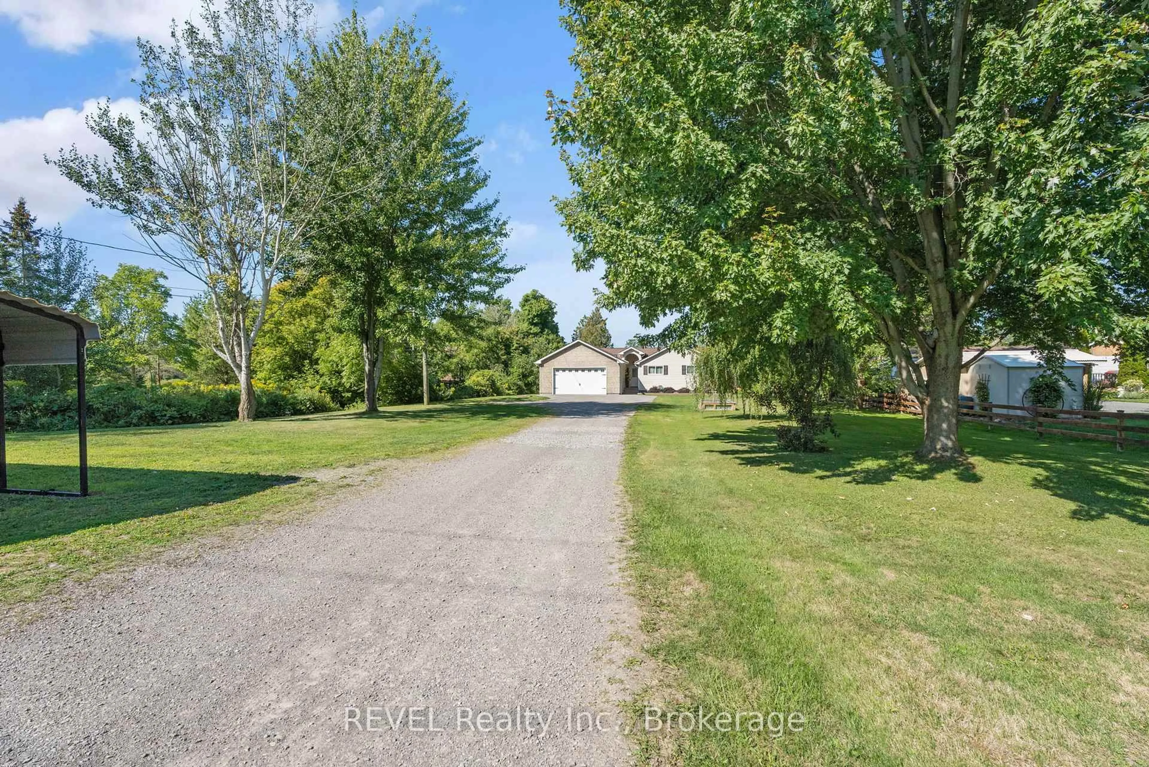 A pic from outside/outdoor area/front of a property/back of a property/a pic from drone, water/lake/river/ocean view for 3429 Switch Rd, Fort Erie Ontario L0S 1S0
