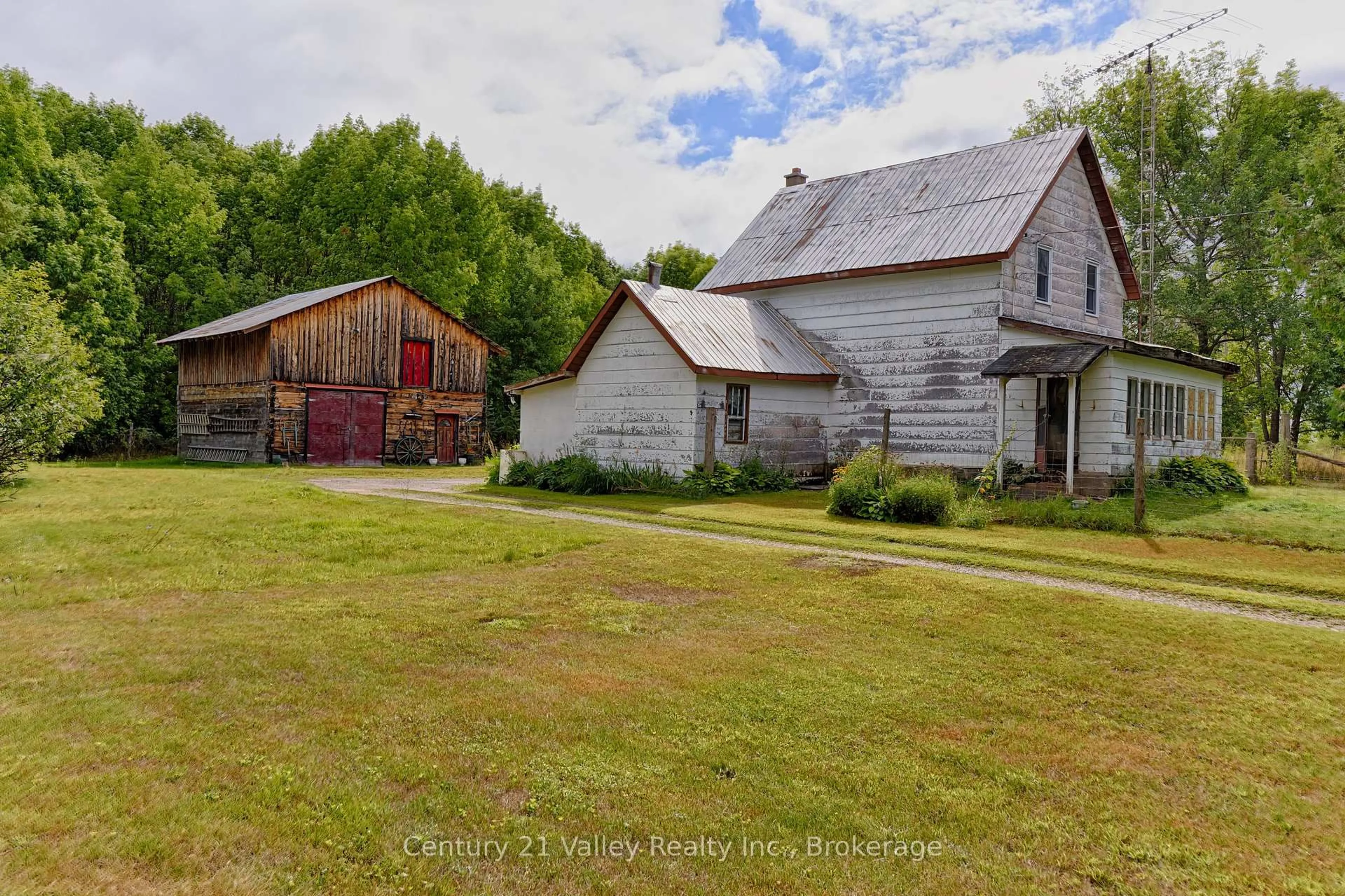 A pic from outside/outdoor area/front of a property/back of a property/a pic from drone, unknown for 718 Crooked Rapids Rd, Eganville Ontario K0J 1T0