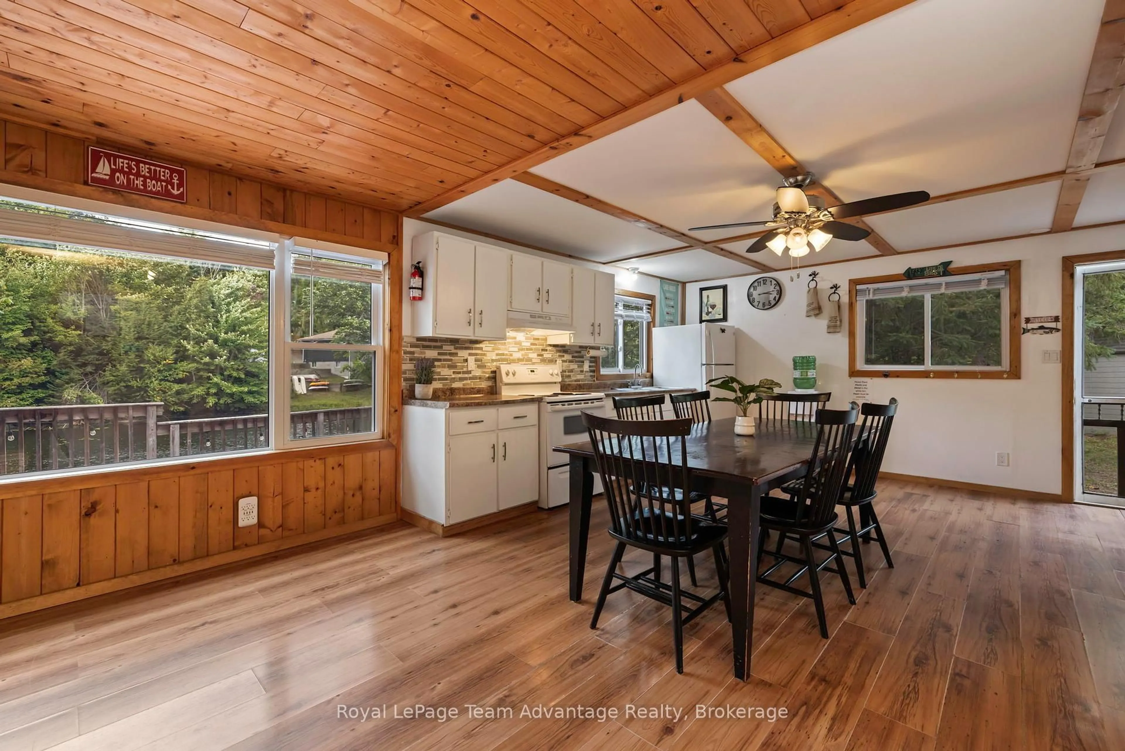 Open concept kitchen, unknown for 79 Mckellar Lake Rd, McKellar Ontario P0G 1C0