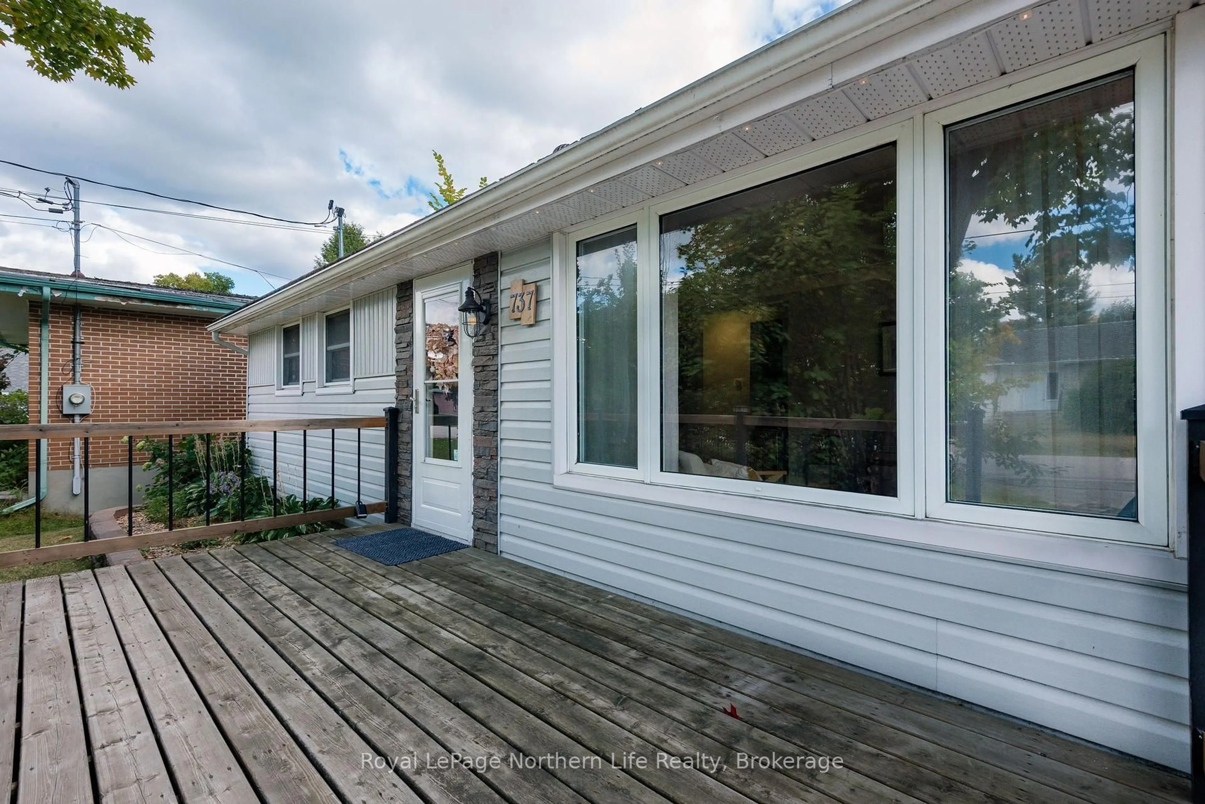 Unknown for 737 Reynolds St, North Bay Ontario P1B 5C5