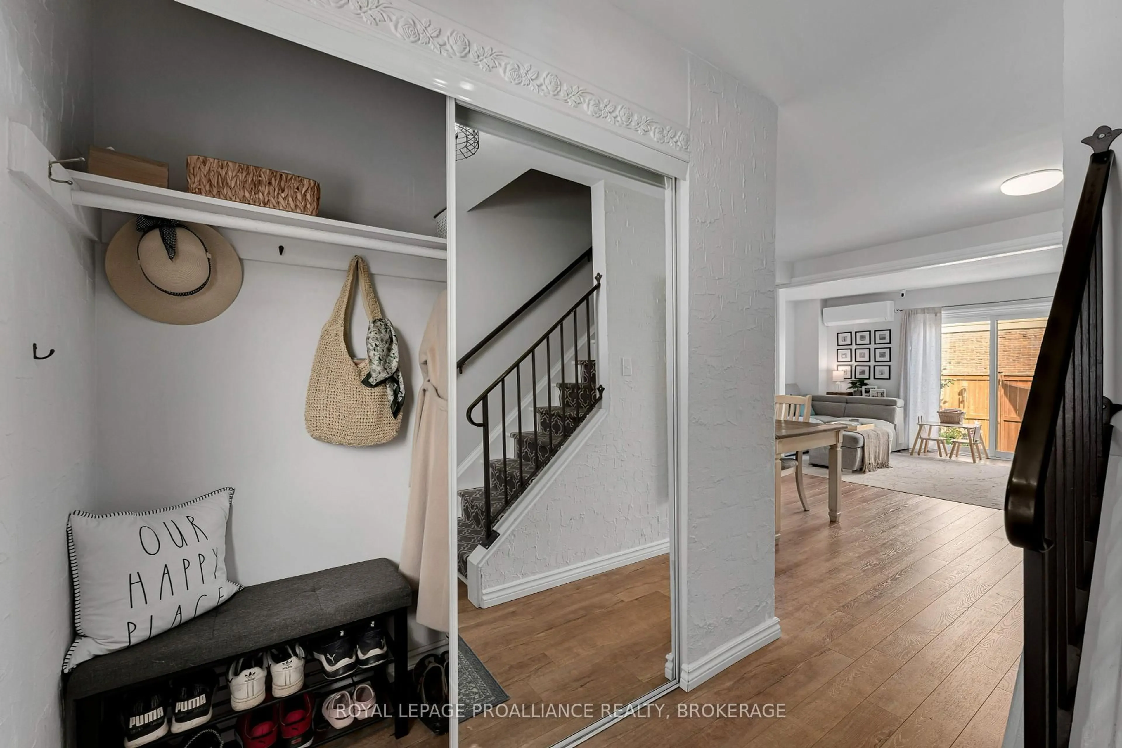 Indoor entryway for 369 William St, Gananoque Ontario K7G 2X9