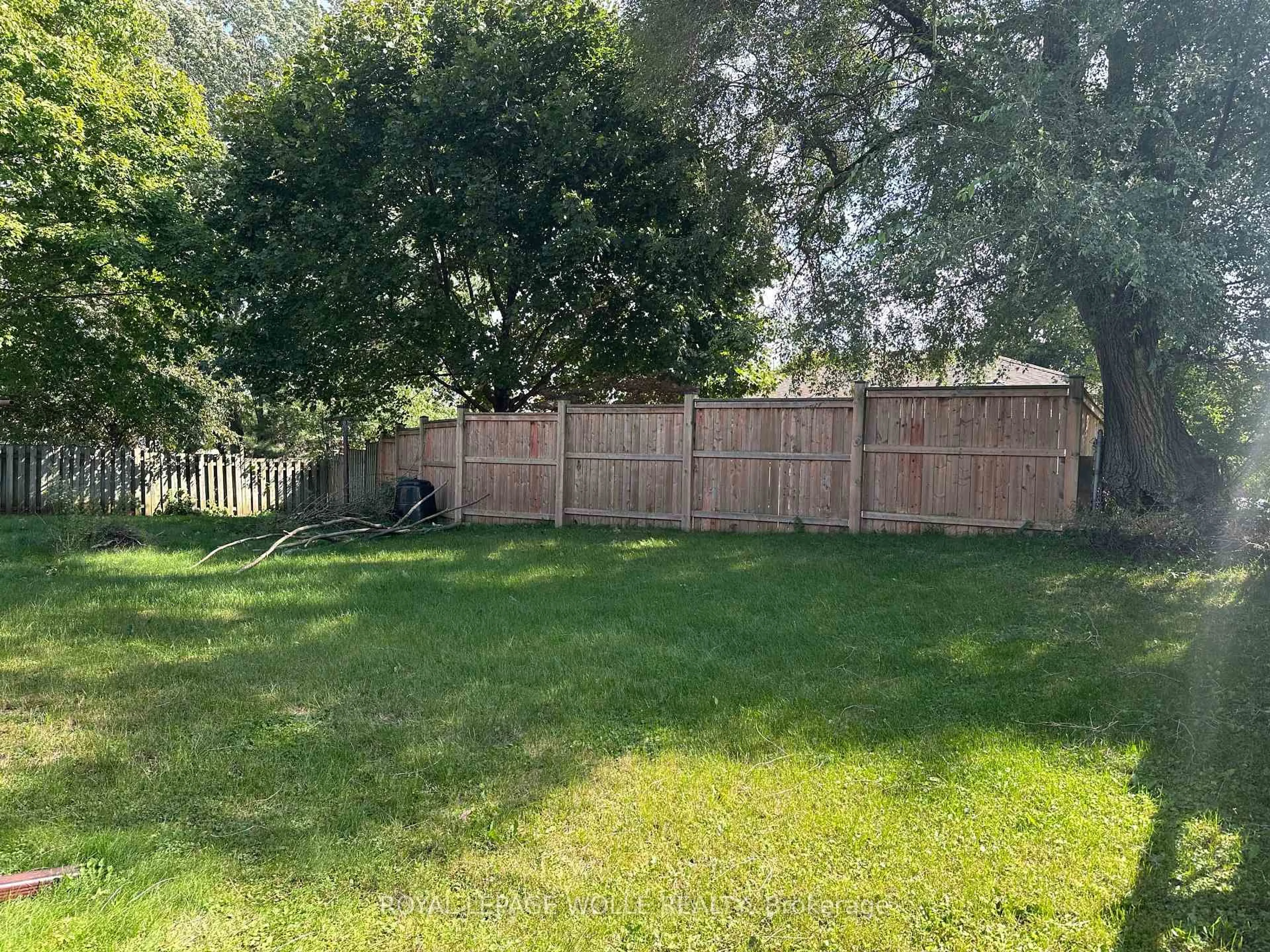 A pic from outside/outdoor area/front of a property/back of a property/a pic from drone, forest/trees view for 328 The Country Way, Kitchener Ontario N2E 2T3
