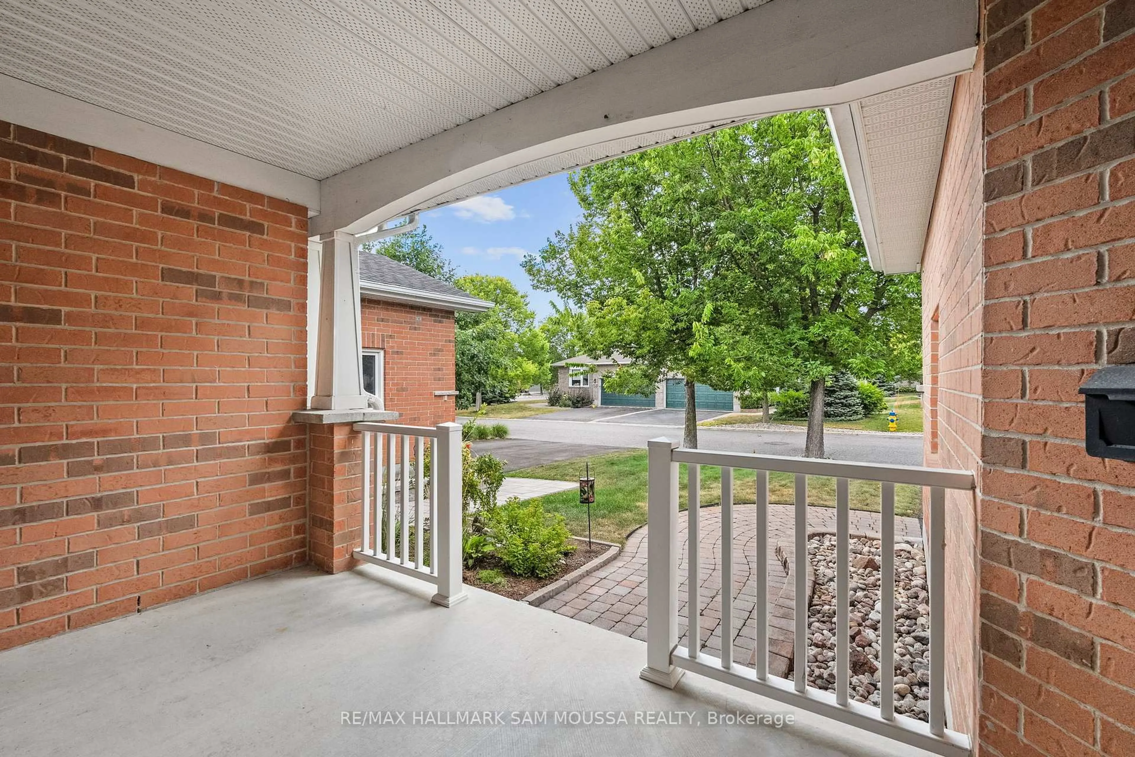 Unknown for 172 Granite Crt, Ottawa Ontario K2M 0A3