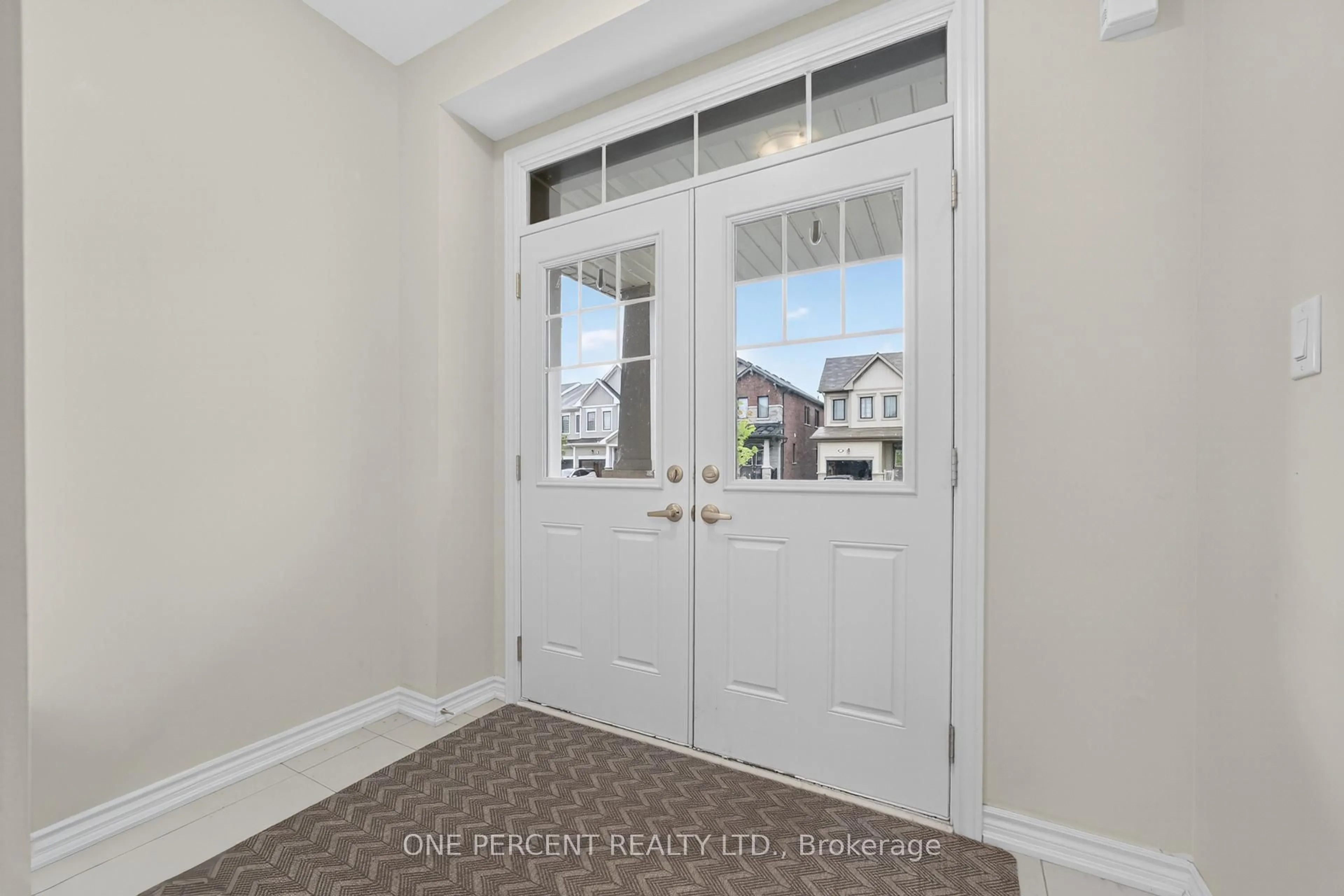 Indoor entryway for 49 Sugar May Ave, Thorold Ontario L2V 0L3