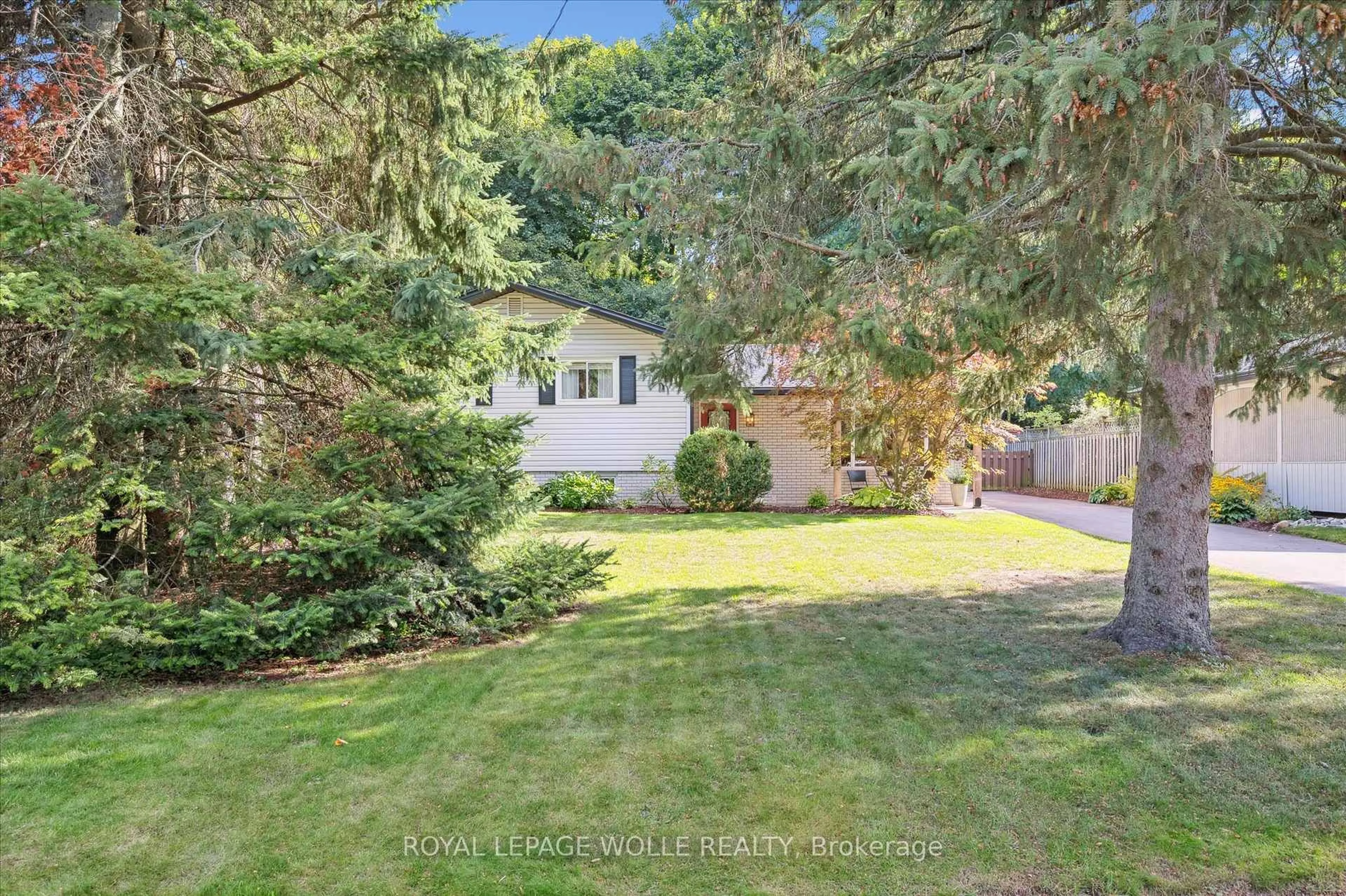 A pic from outside/outdoor area/front of a property/back of a property/a pic from drone, water/lake/river/ocean view for 89 Mayfield Ave, Waterloo Ontario N2J 3R9