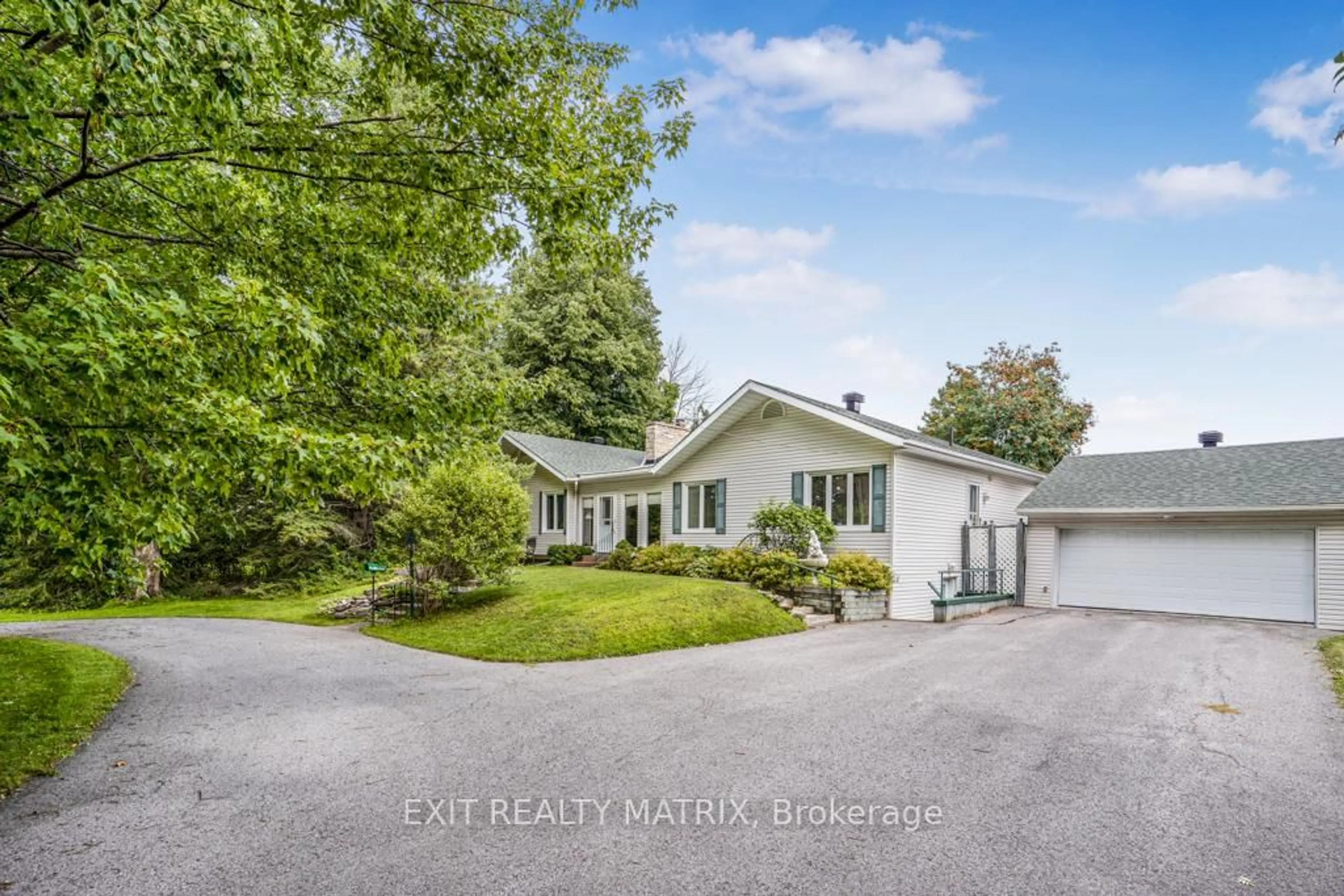 A pic from outside/outdoor area/front of a property/back of a property/a pic from drone, unknown for 5765 HIGHWAY 34 Rd, Champlain Ontario K0B 1R0