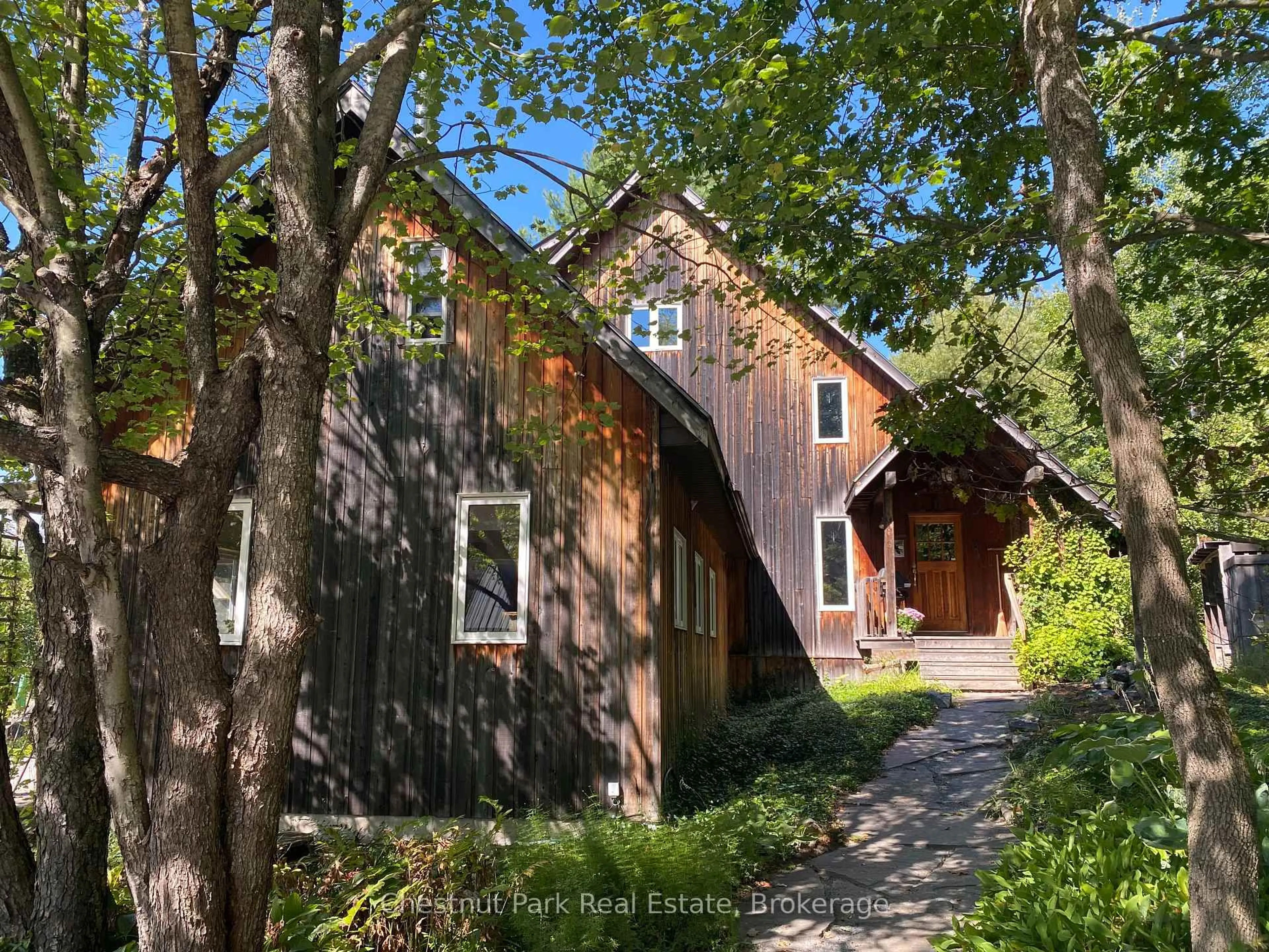 Unknown for 1082 North Shore Rd, Muskoka Lakes Ontario P0B 1P0