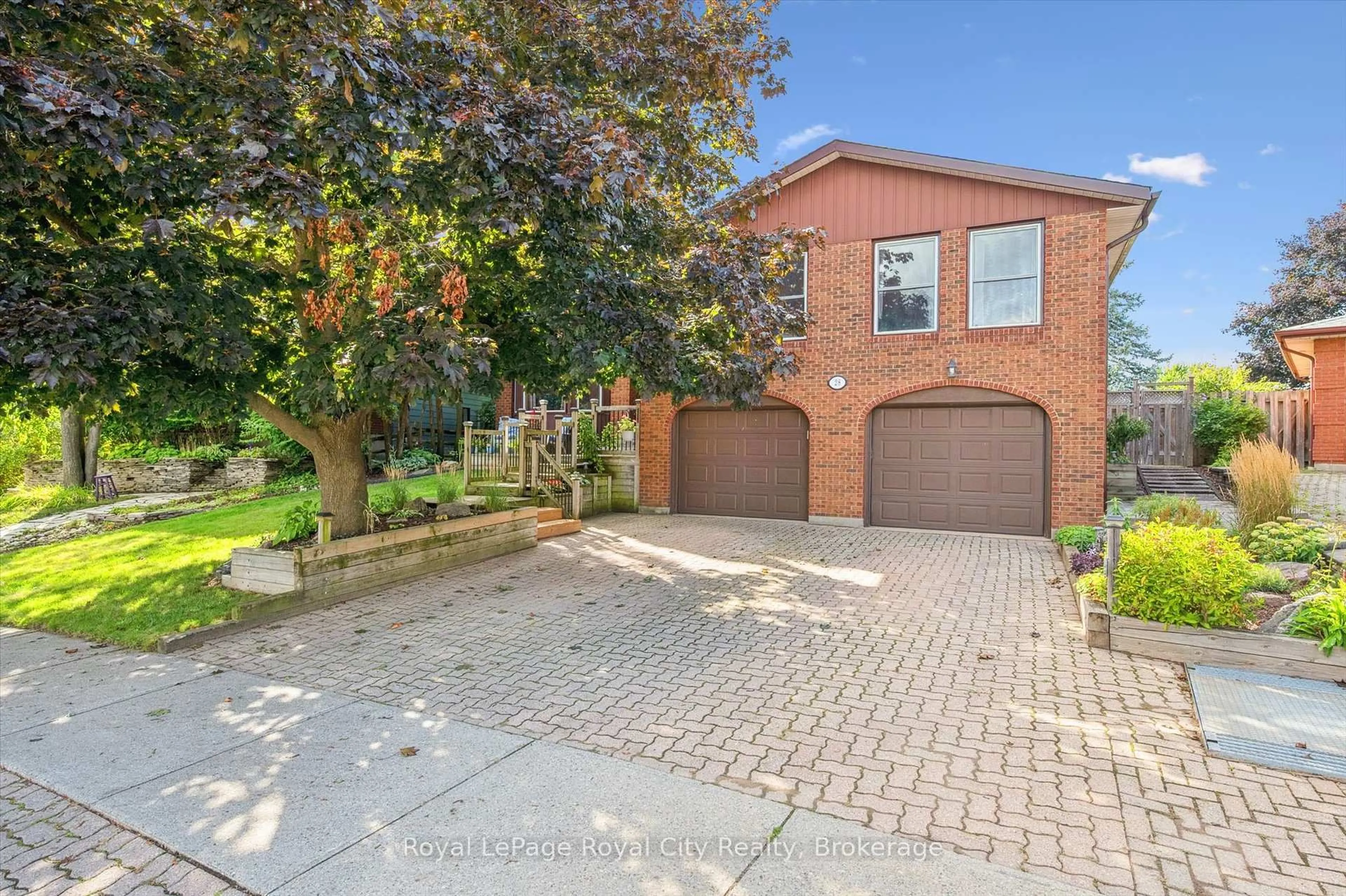 Unknown for 28 Wimbledon Rd, Guelph Ontario N1H 7N1
