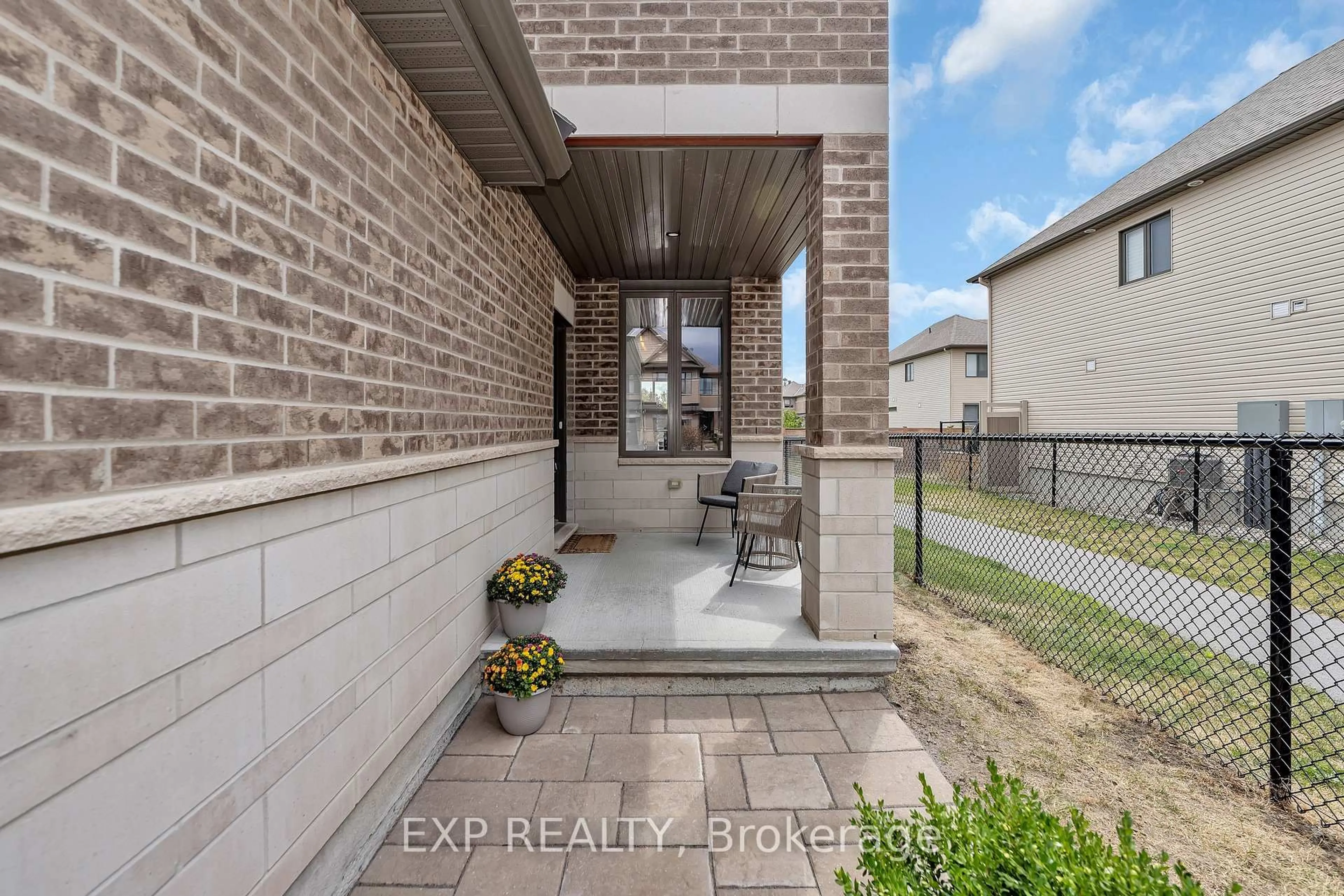 Home with brick exterior material, street for 226 Purchase Cres, Stittsville Ontario K2S 2L7