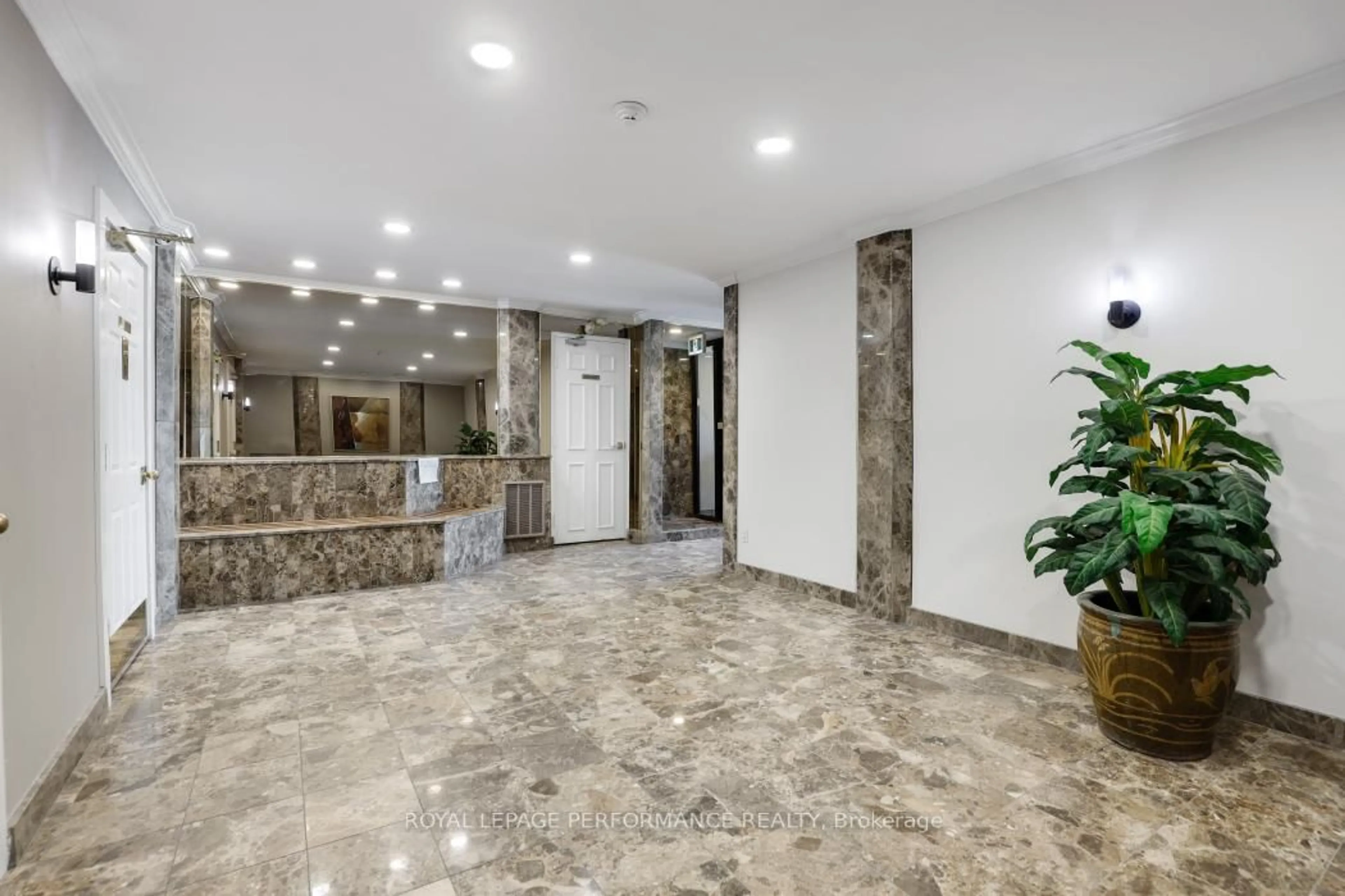 Lobby for 100 Bruyere St #304, Ottawa Ontario K1N 5C6