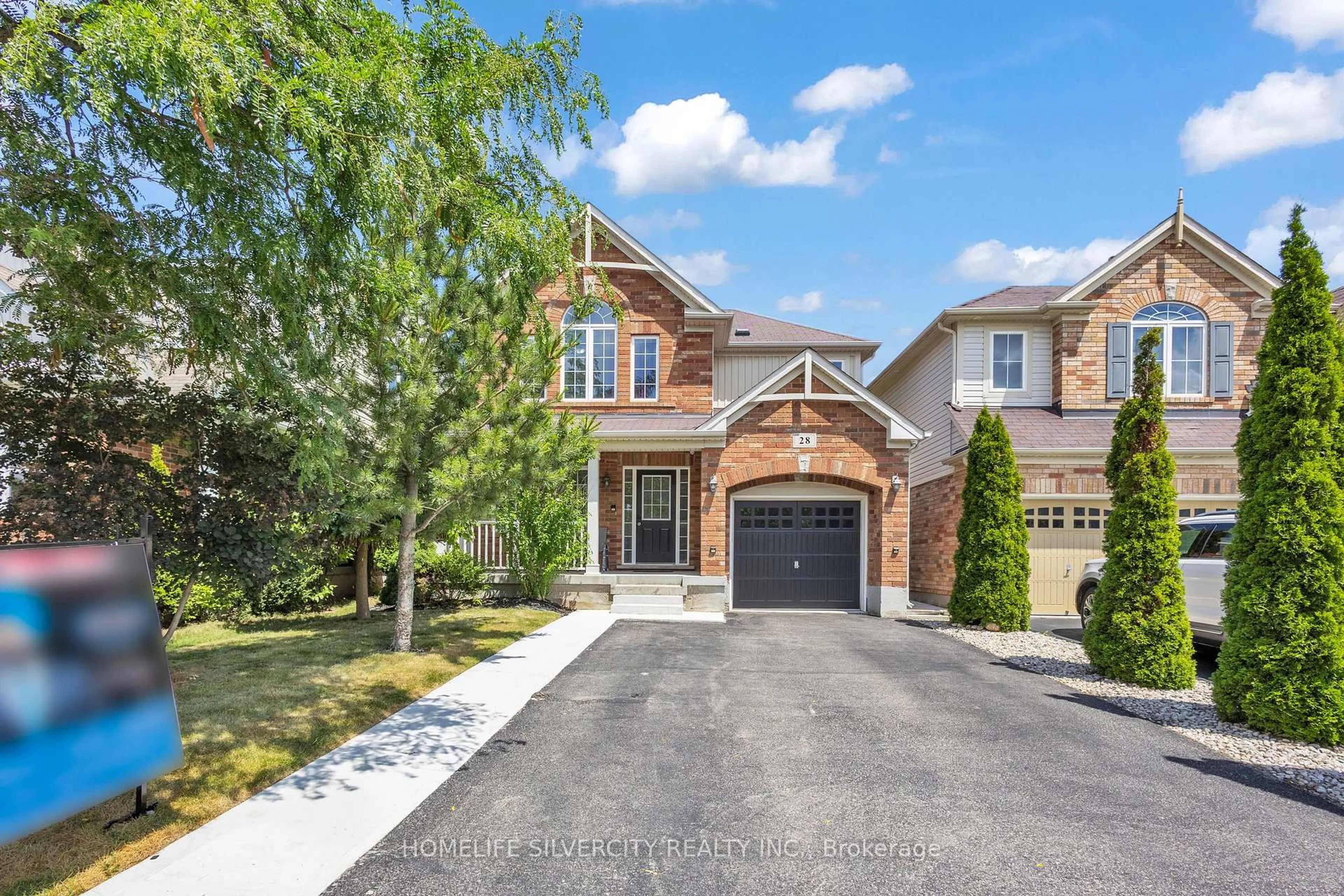 Home with brick exterior material, street for 28 Silverthorne Dr, Cambridge Ontario N3C 0B4