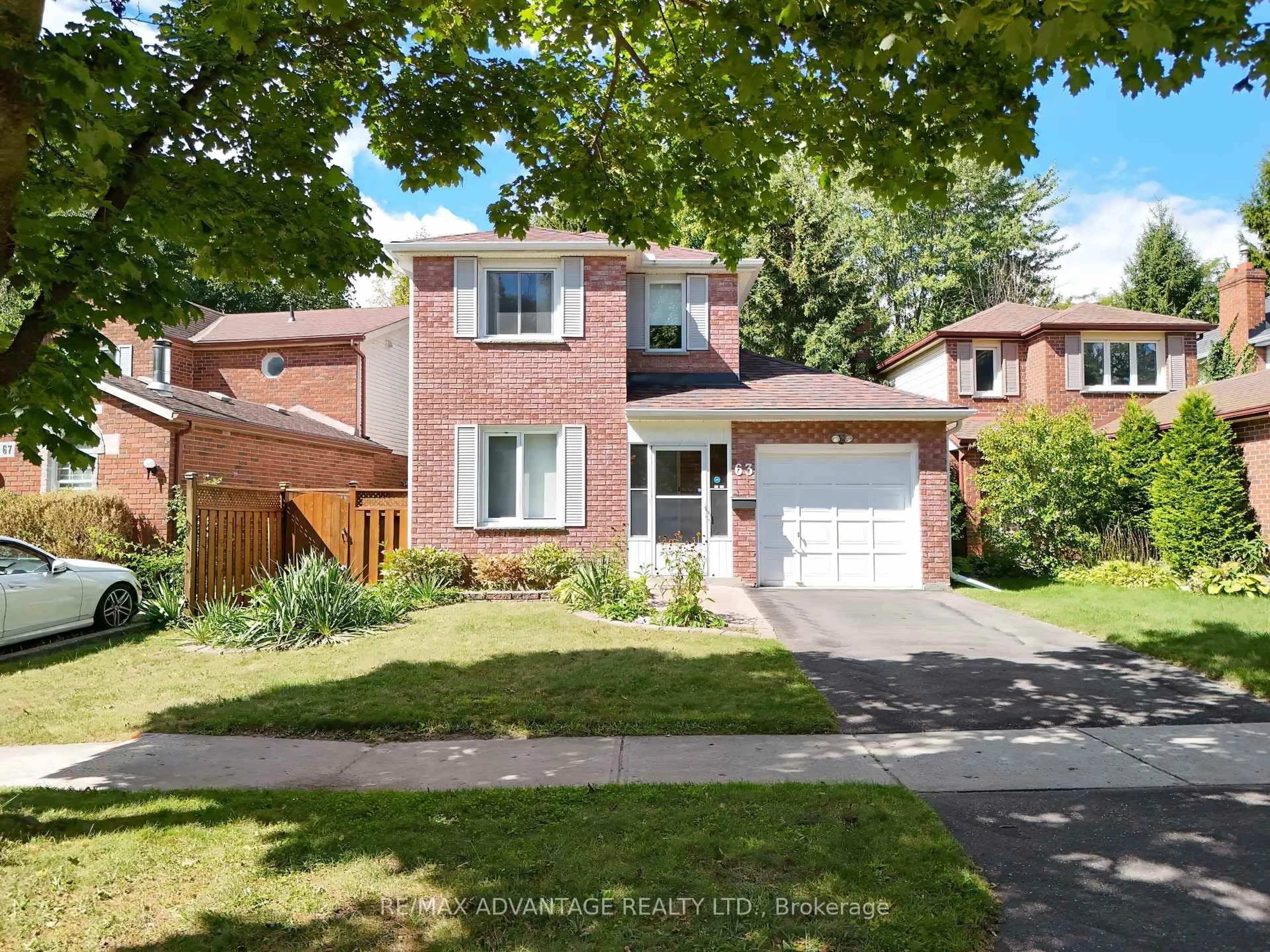 Home with brick exterior material, street for 63 Walmer Gdns, London North Ontario N6G 4H5