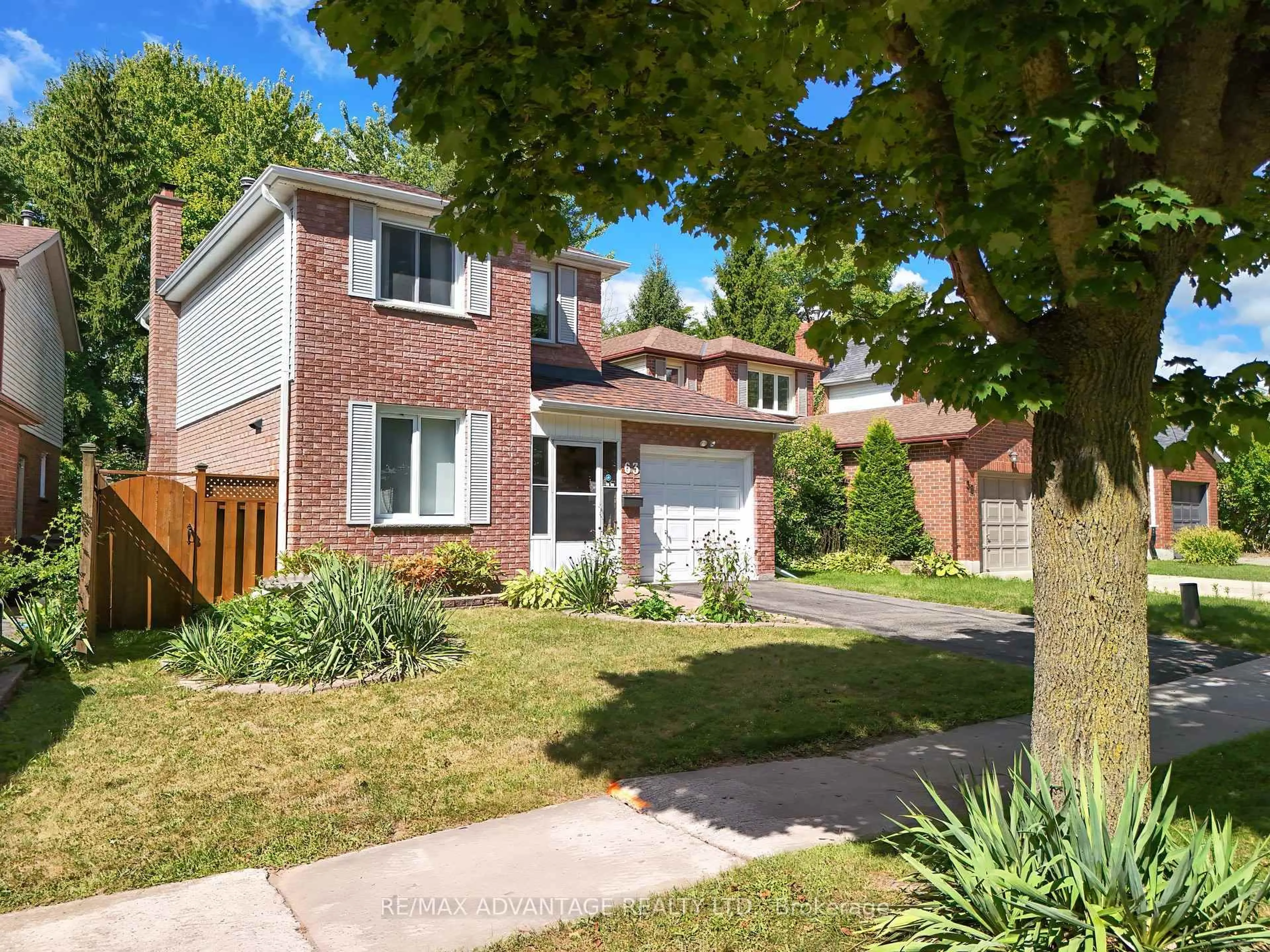 Home with brick exterior material, street for 63 Walmer Gdns, London North Ontario N6G 4H5