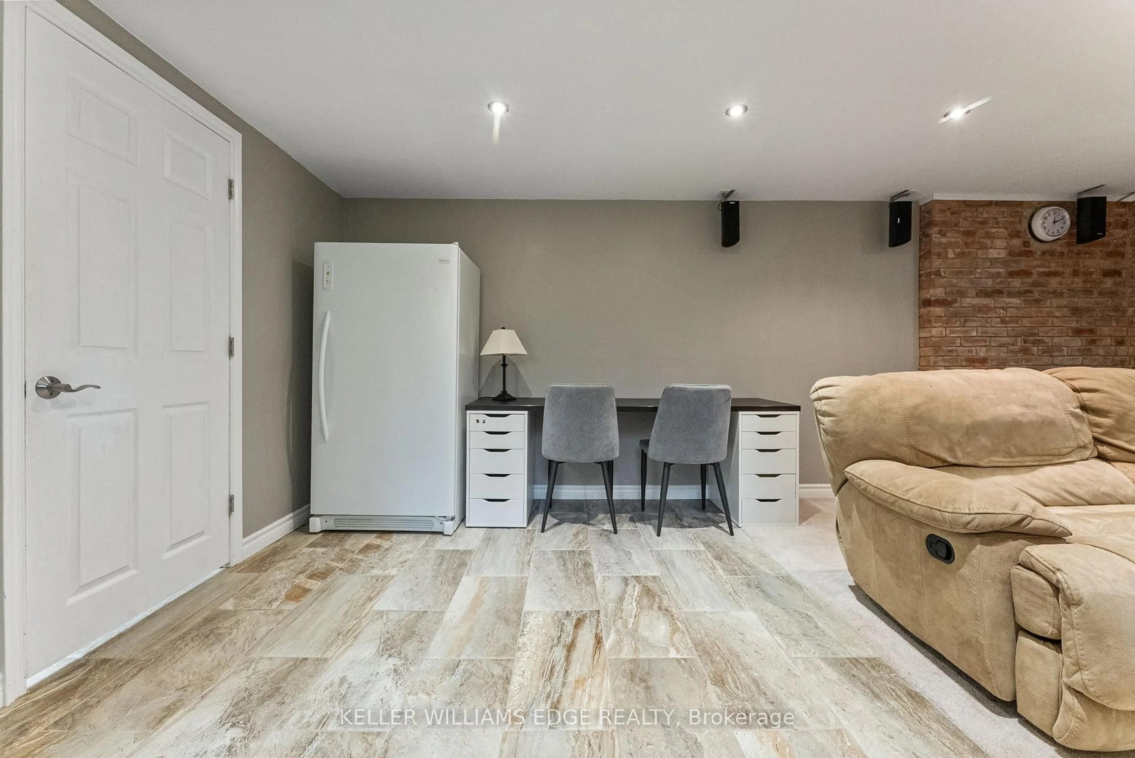 Living room with furniture, unknown for 16 Drakes Dr, Hamilton Ontario L8E 4G5