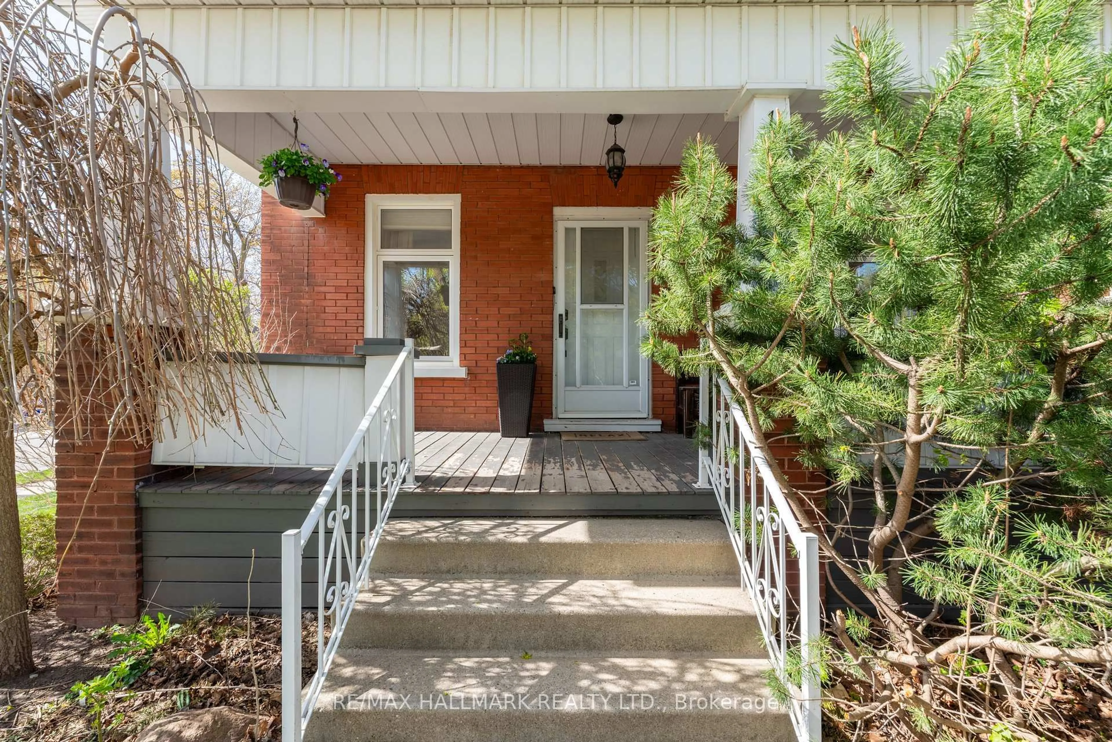 Unknown for 120 Cameron St, Kitchener Ontario N2H 3A7