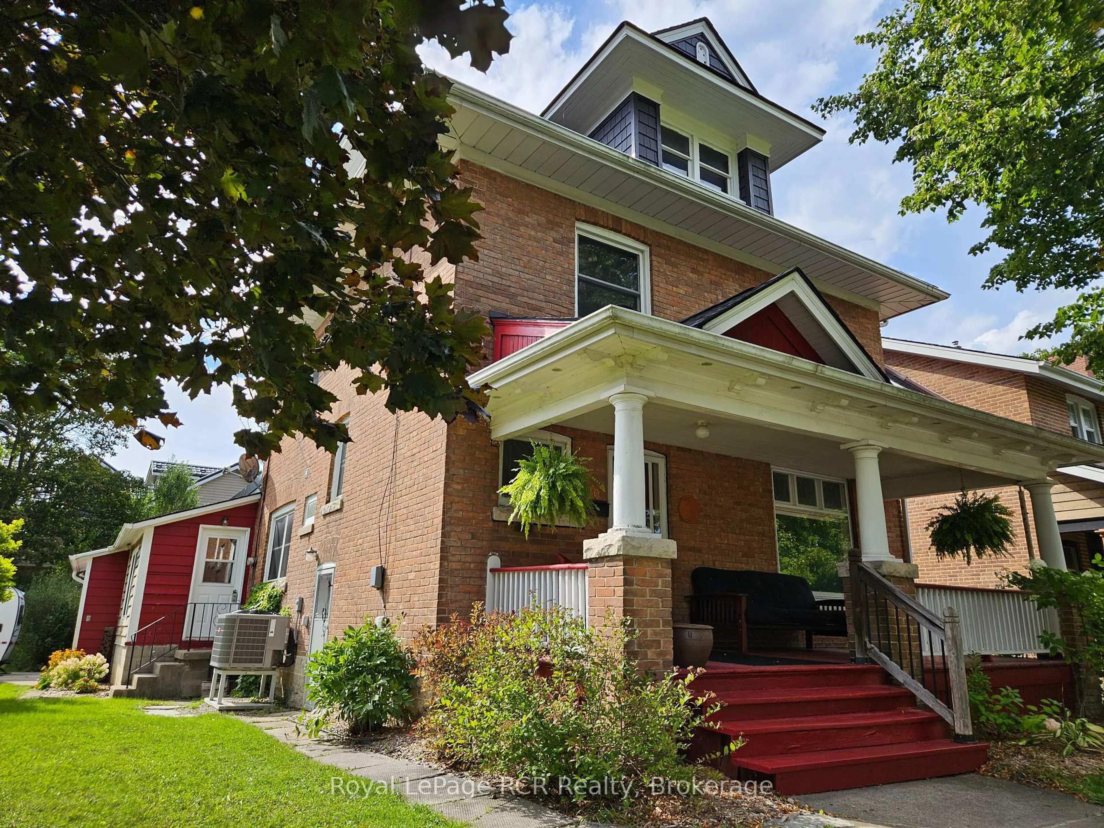 Home with brick exterior material, street for 410 2nd Ave, Owen Sound Ontario N4K 2G3