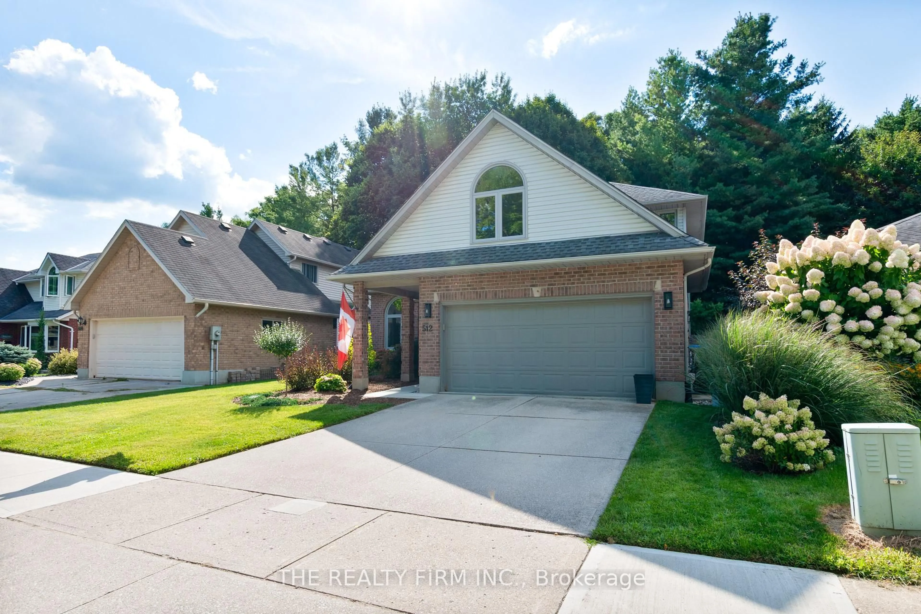Home with brick exterior material, street for 512 Riverview Dr, Strathroy-Caradoc Ontario N7G 4B4