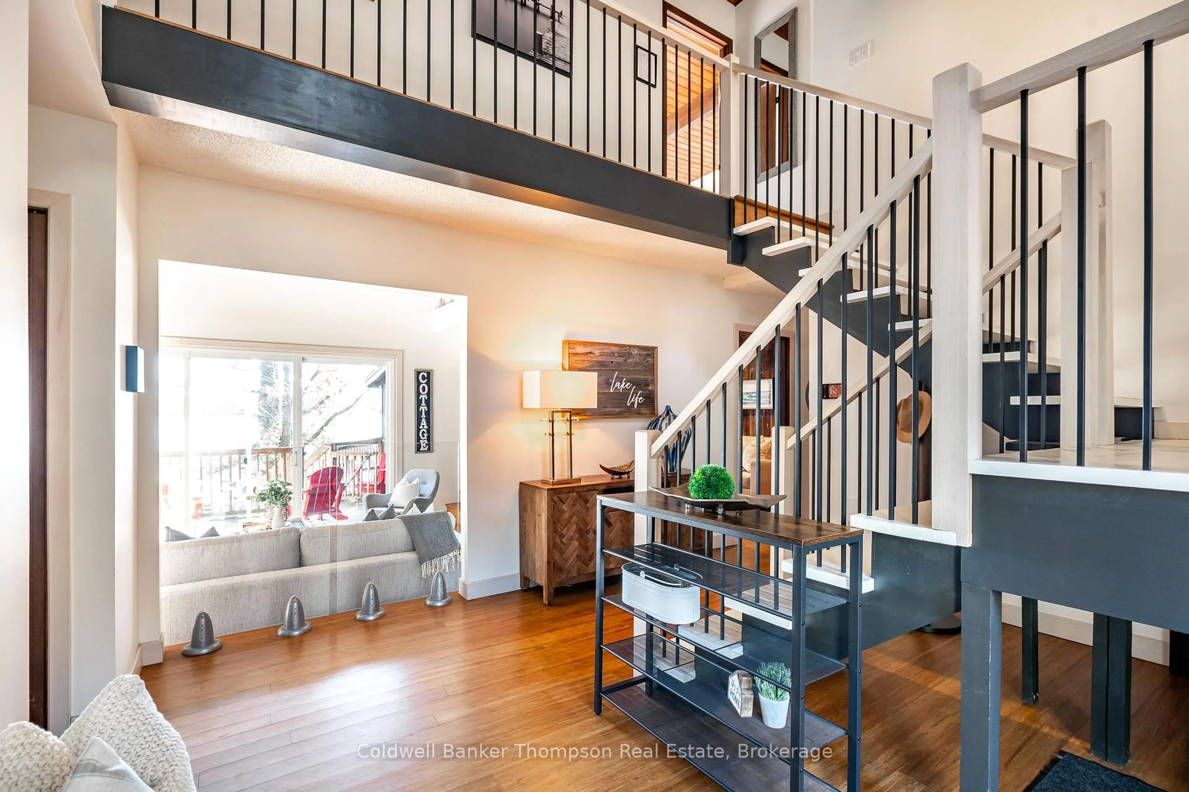 Indoor entryway for 148 Golden Pheasant Dr, Huntsville Ontario P1H 1B3