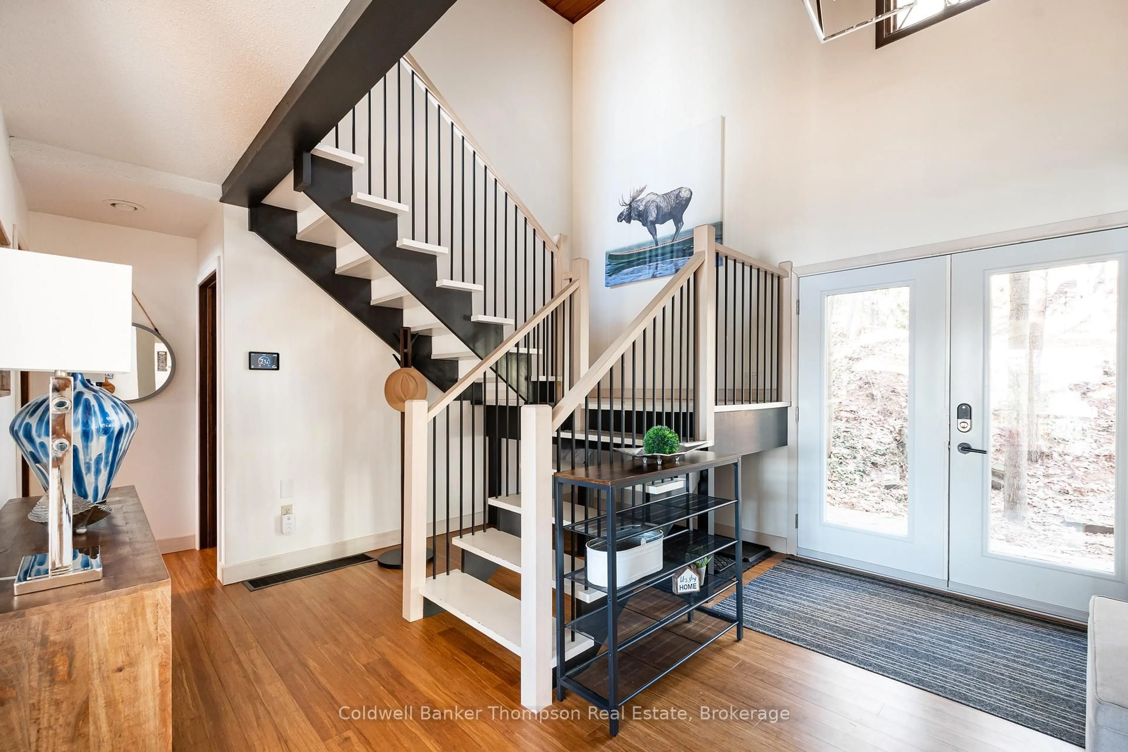 Indoor entryway for 148 Golden Pheasant Dr, Huntsville Ontario P1H 1B3