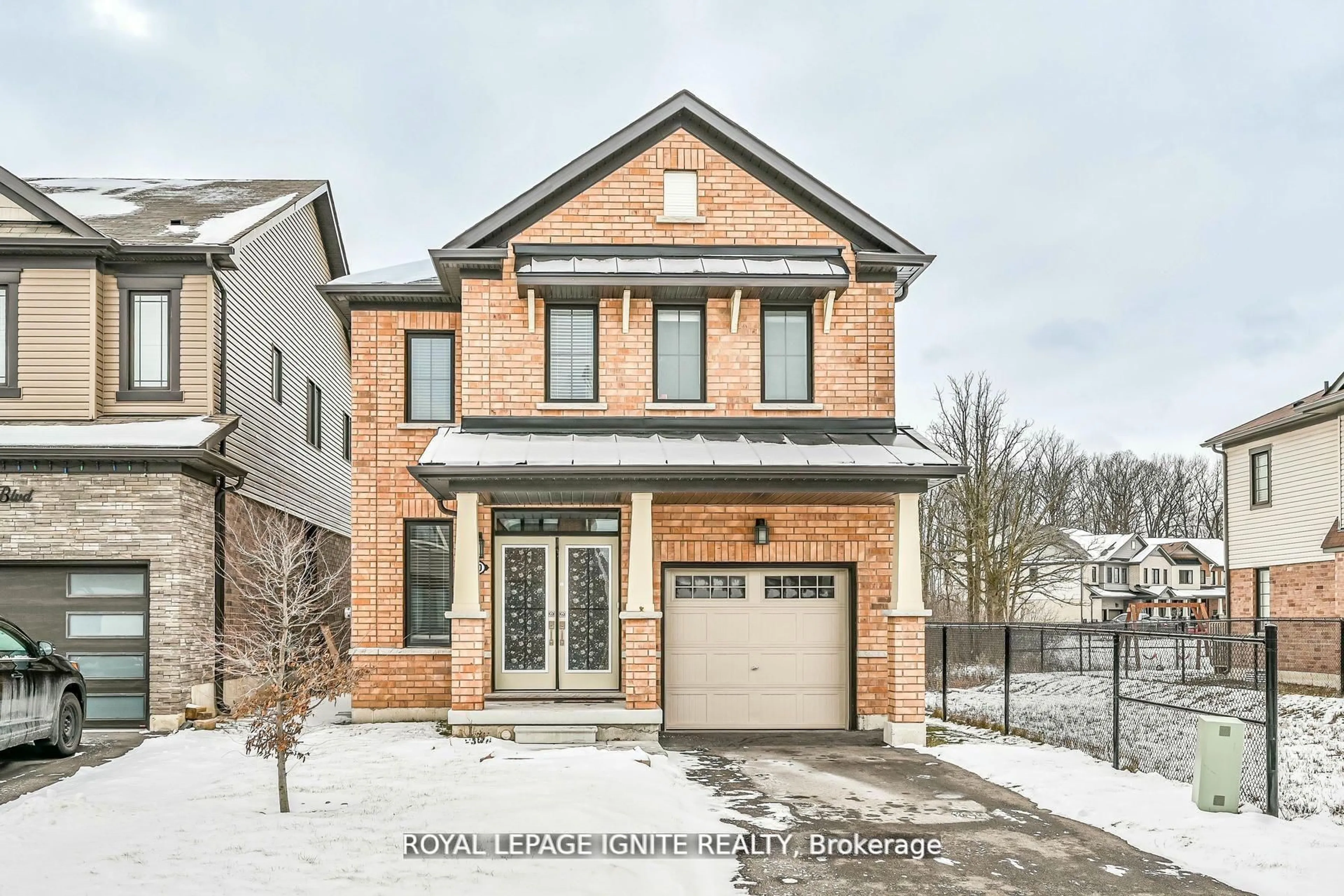 Home with brick exterior material, street for 20 Queen Mary Blvd, Hamilton Ontario L8J 0M4