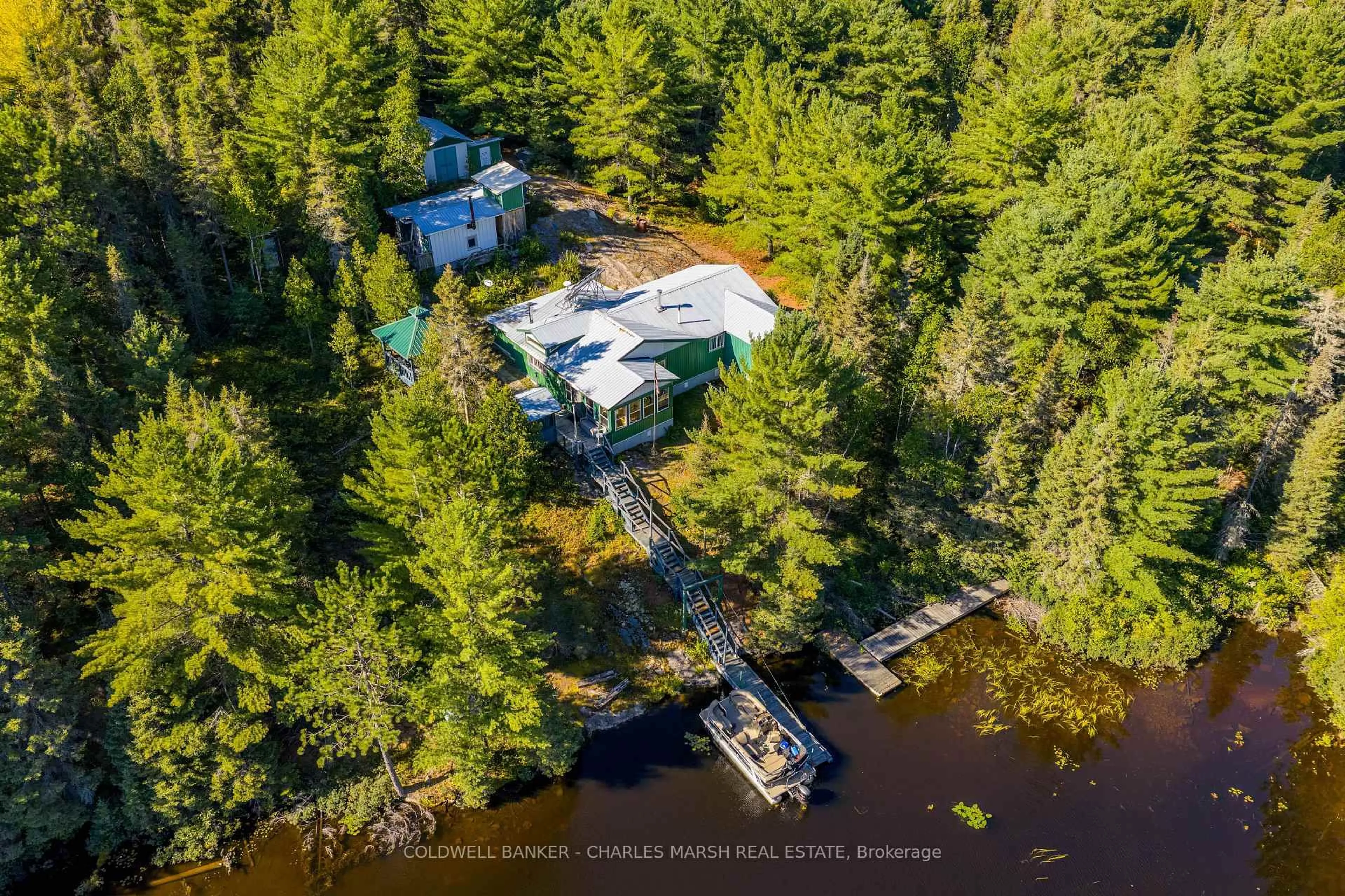 A pic from outside/outdoor area/front of a property/back of a property/a pic from drone, water/lake/river/ocean view for 0 Wahnapitae River, Markstay-Warren Ontario P0M 3C0