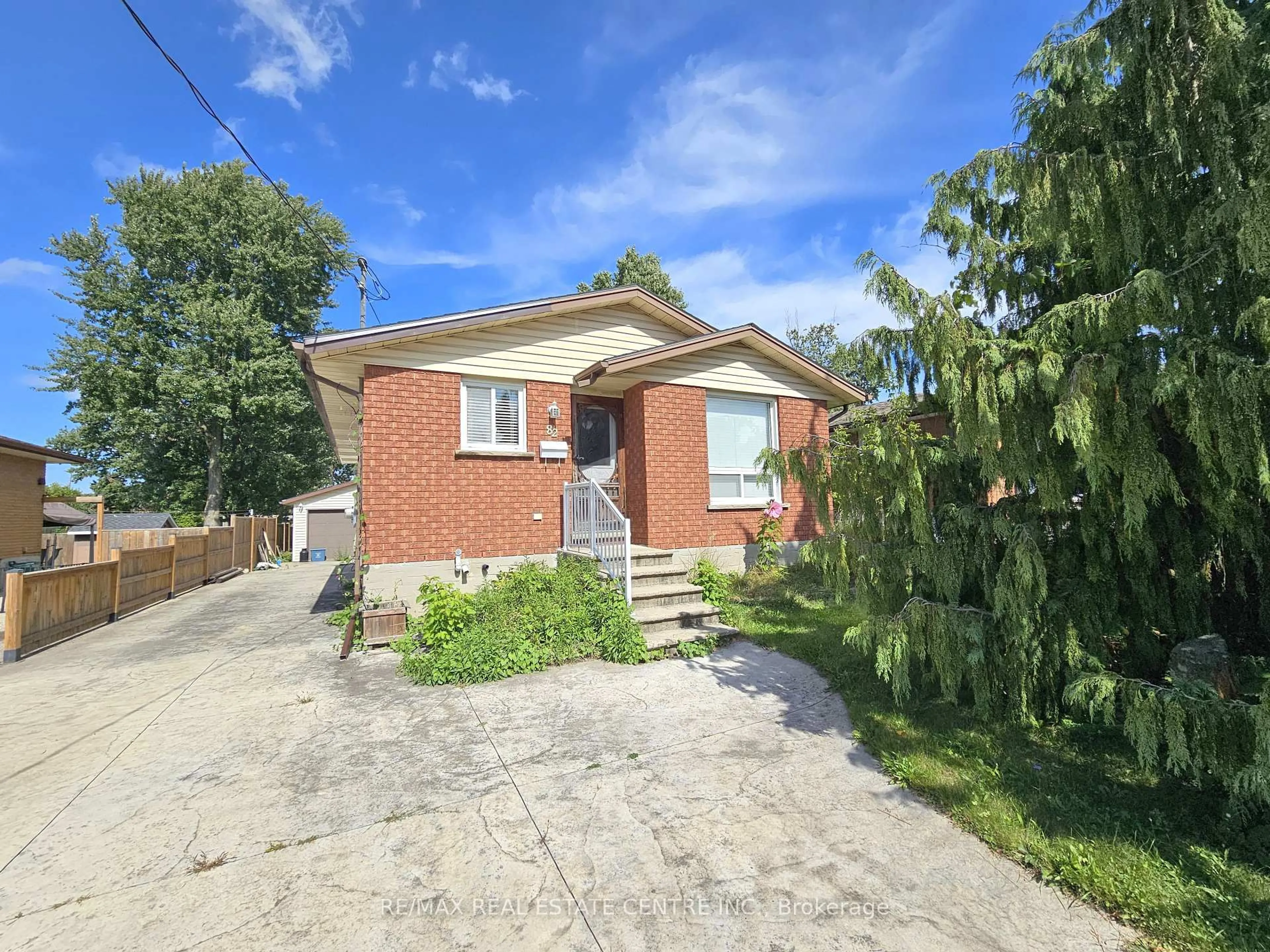 Unknown for 82 Elmwood Ave, Cambridge Ontario N1R 4Y4
