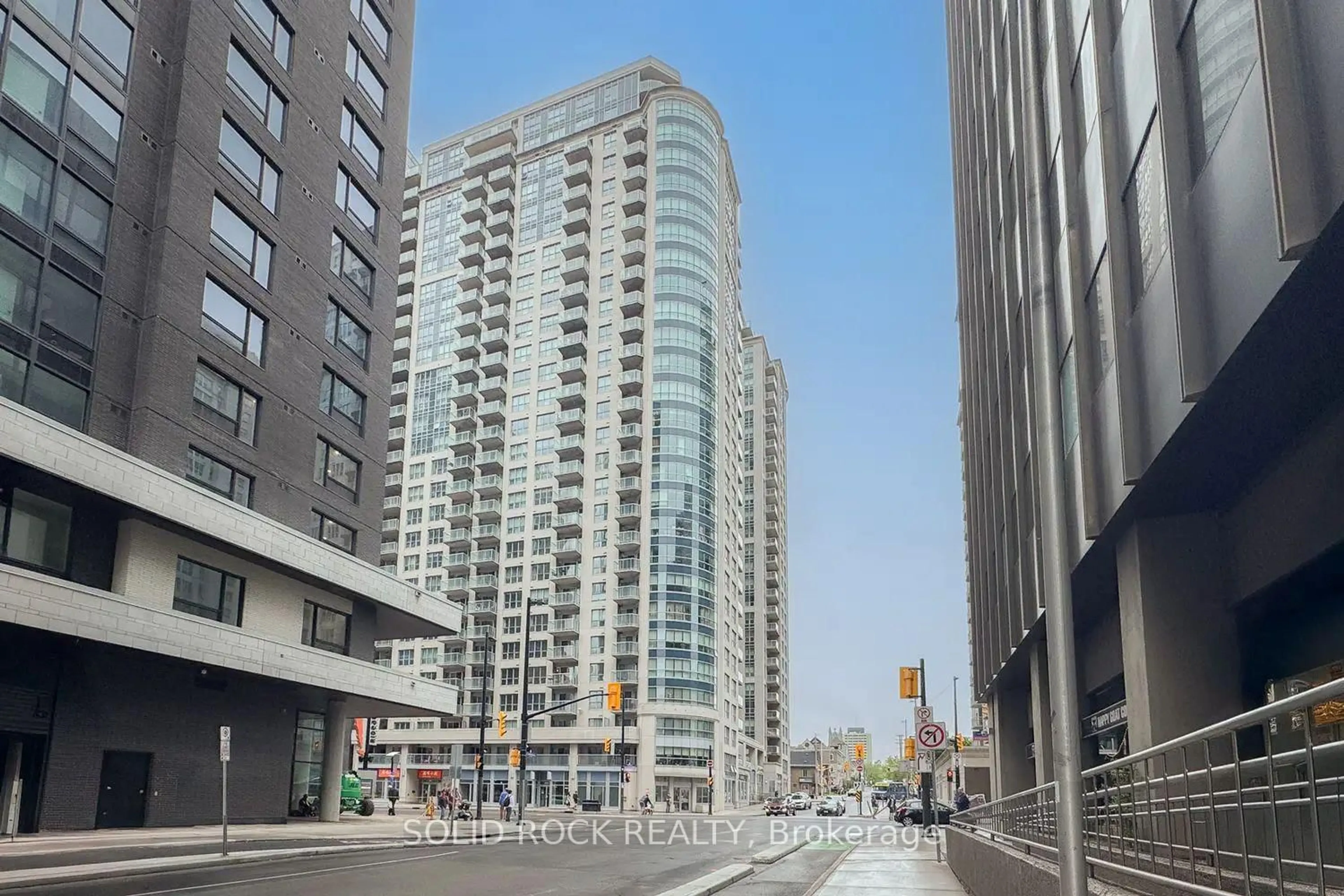 Unknown for 242 Rideau St #505, Ottawa Ontario K1N 0B7