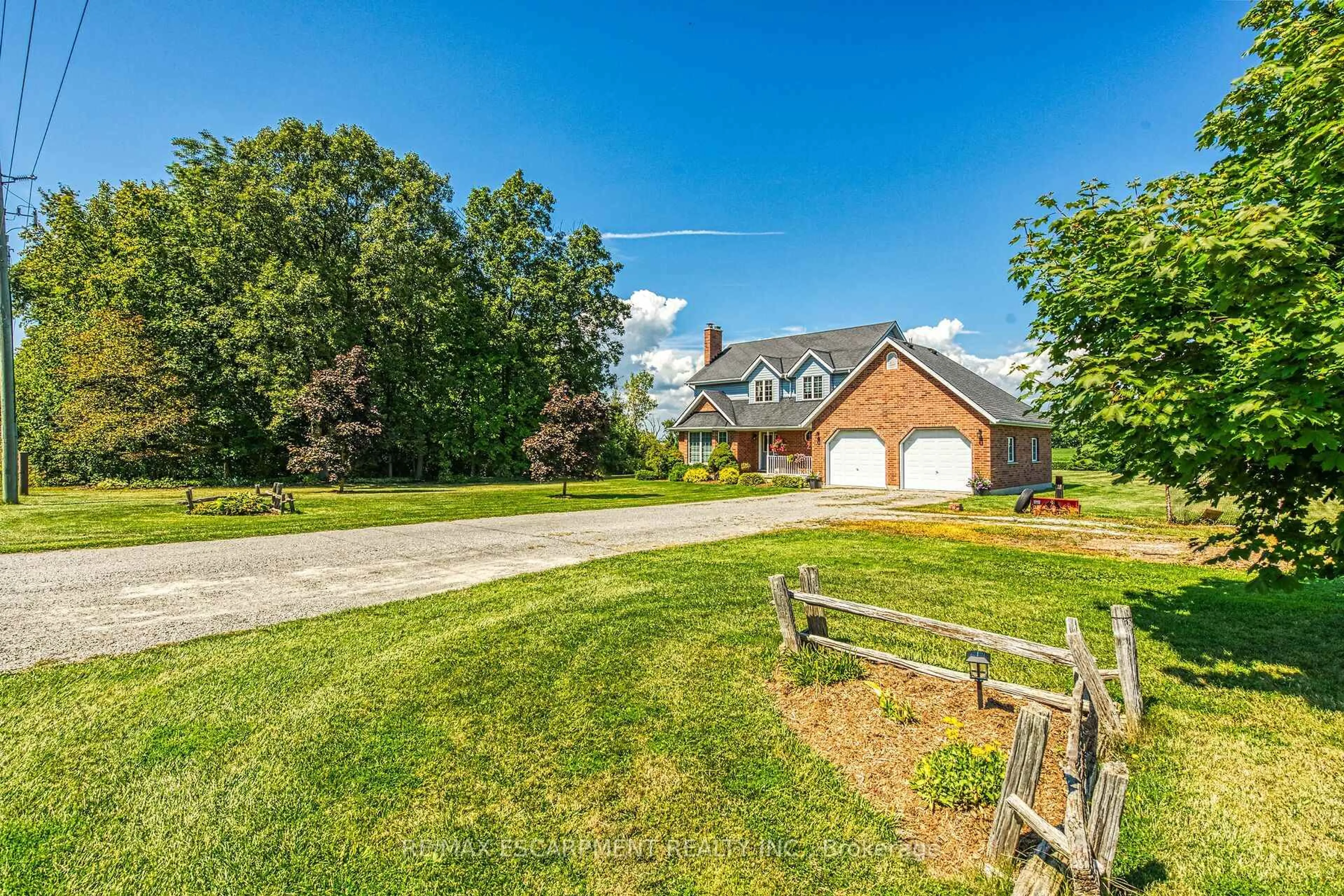 A pic from outside/outdoor area/front of a property/back of a property/a pic from drone, unknown for 1385 CONC 9 WALPOLE Rd, Haldimand Ontario N0A 1H0