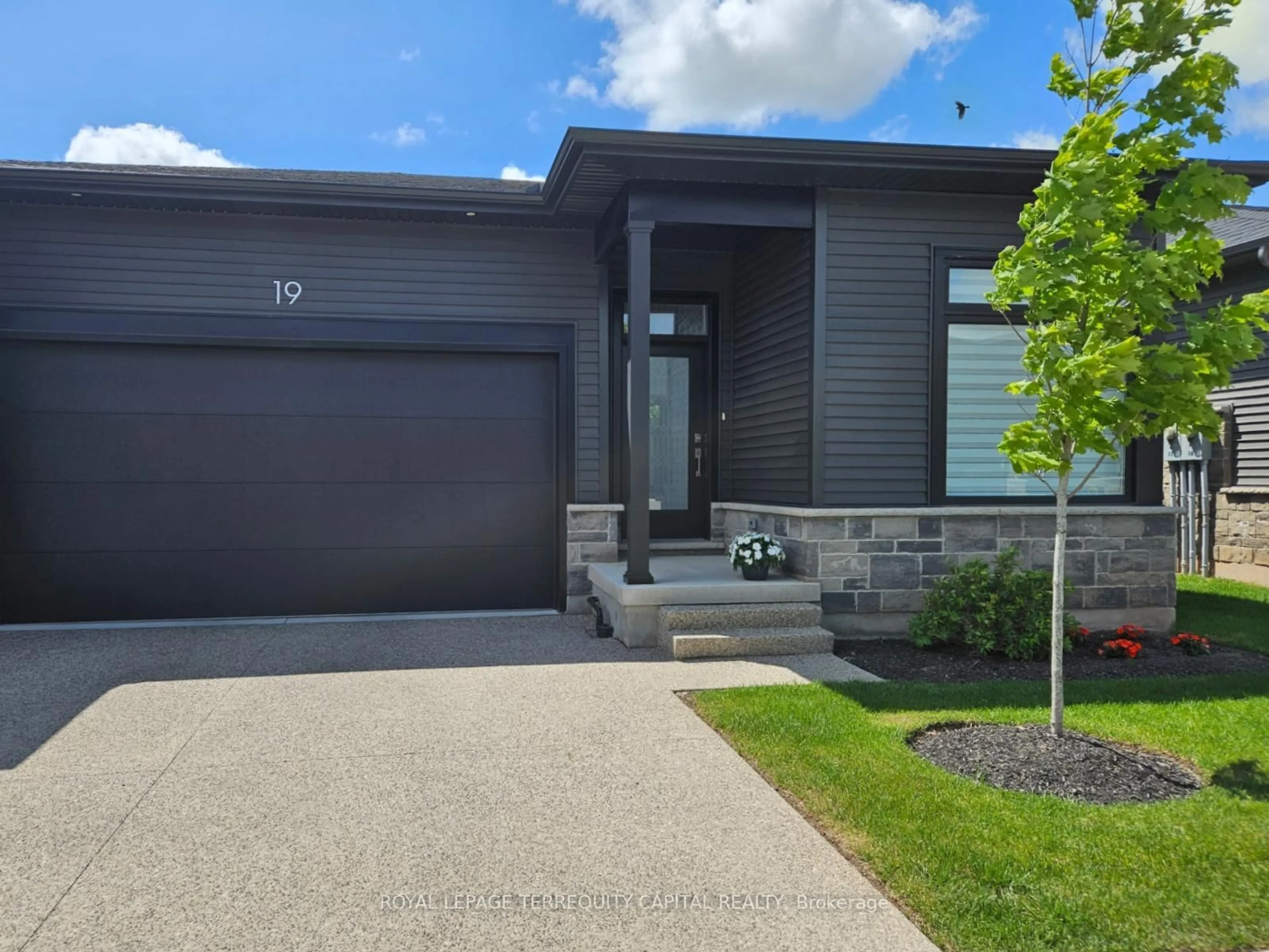 Unknown for 8974 Willoughby Dr #19, Niagara Falls Ontario L2G 0Y7