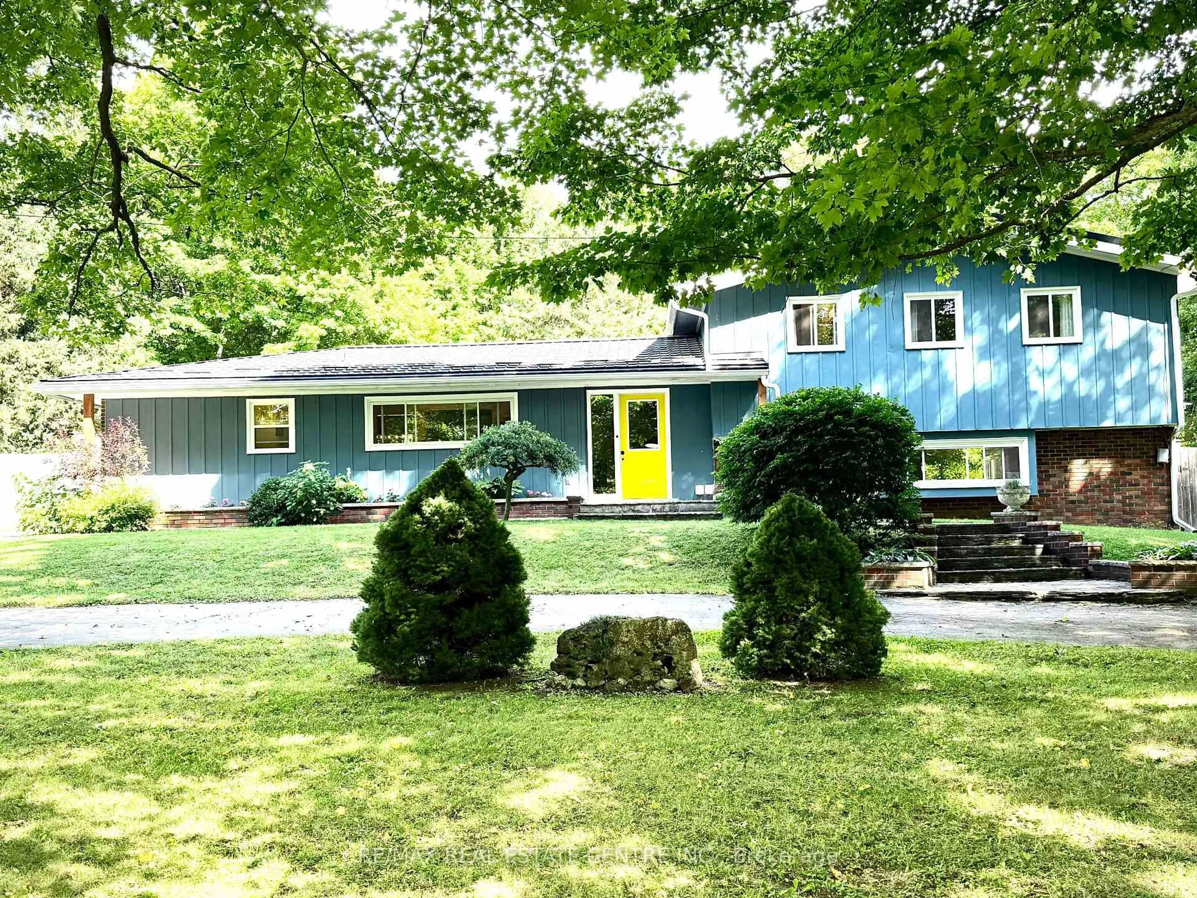Home with vinyl exterior material, street for 161 Inkerman St, Grey Highlands Ontario N0C 1E0