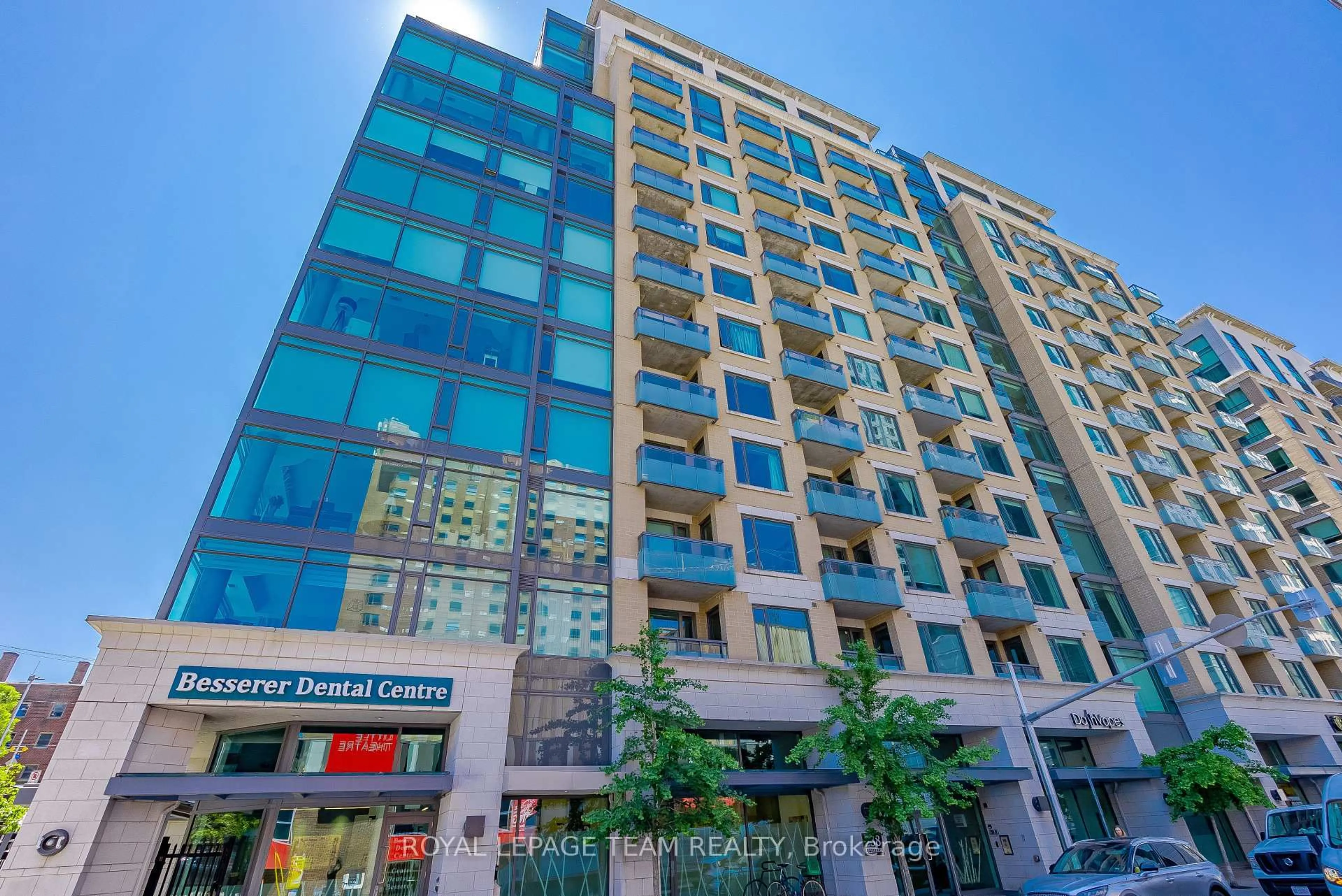 Indoor foyer for 238 Besserer St #1209, Ottawa Ontario K1N 6B1