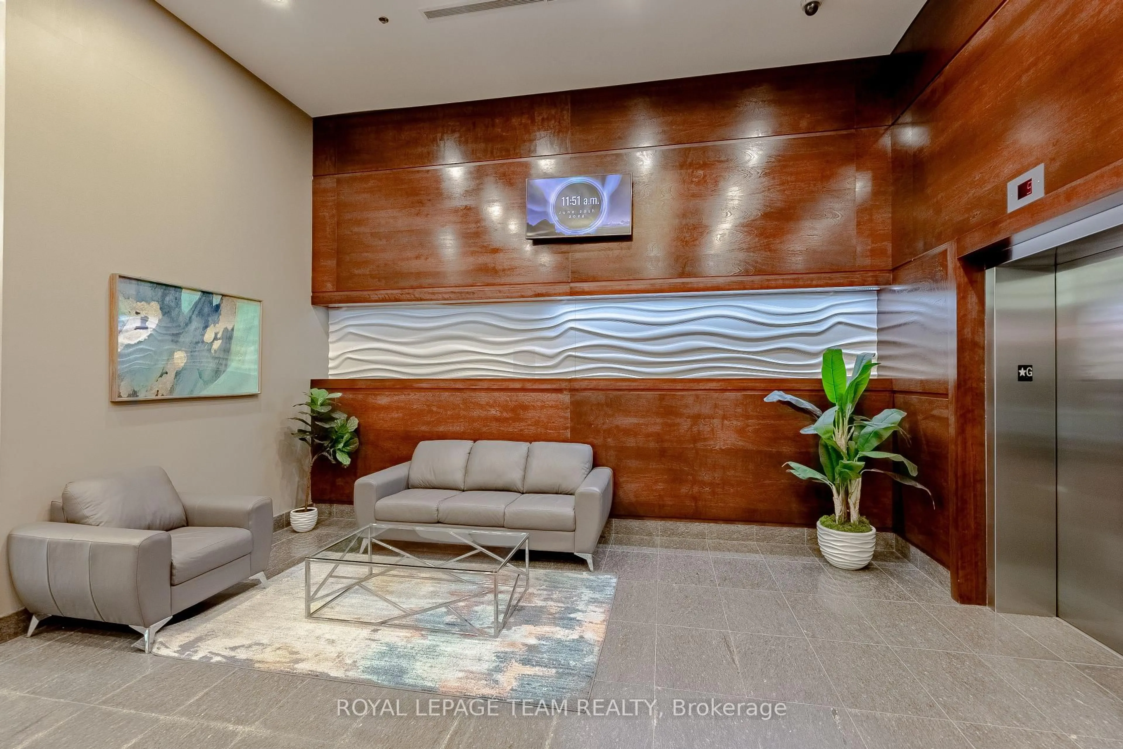 Lobby for 238 Besserer St #1209, Ottawa Ontario K1N 6B1