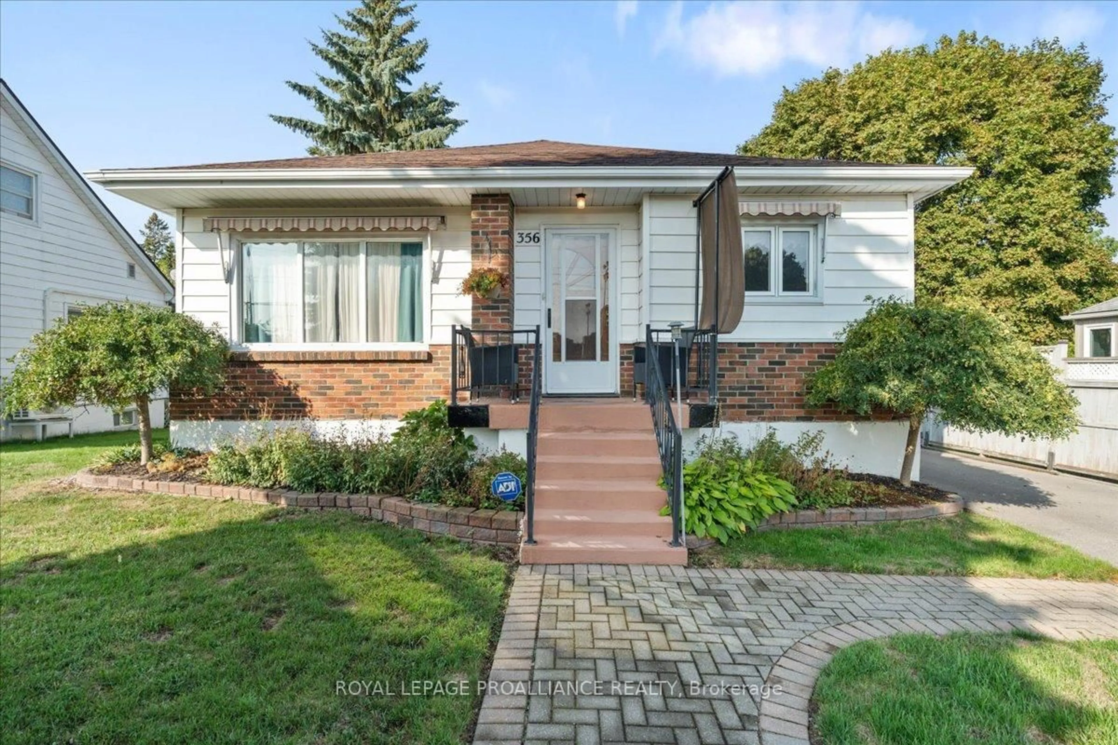 Home with brick exterior material, street for 356 Dufferin Ave, Belleville Ontario K8N 3X8