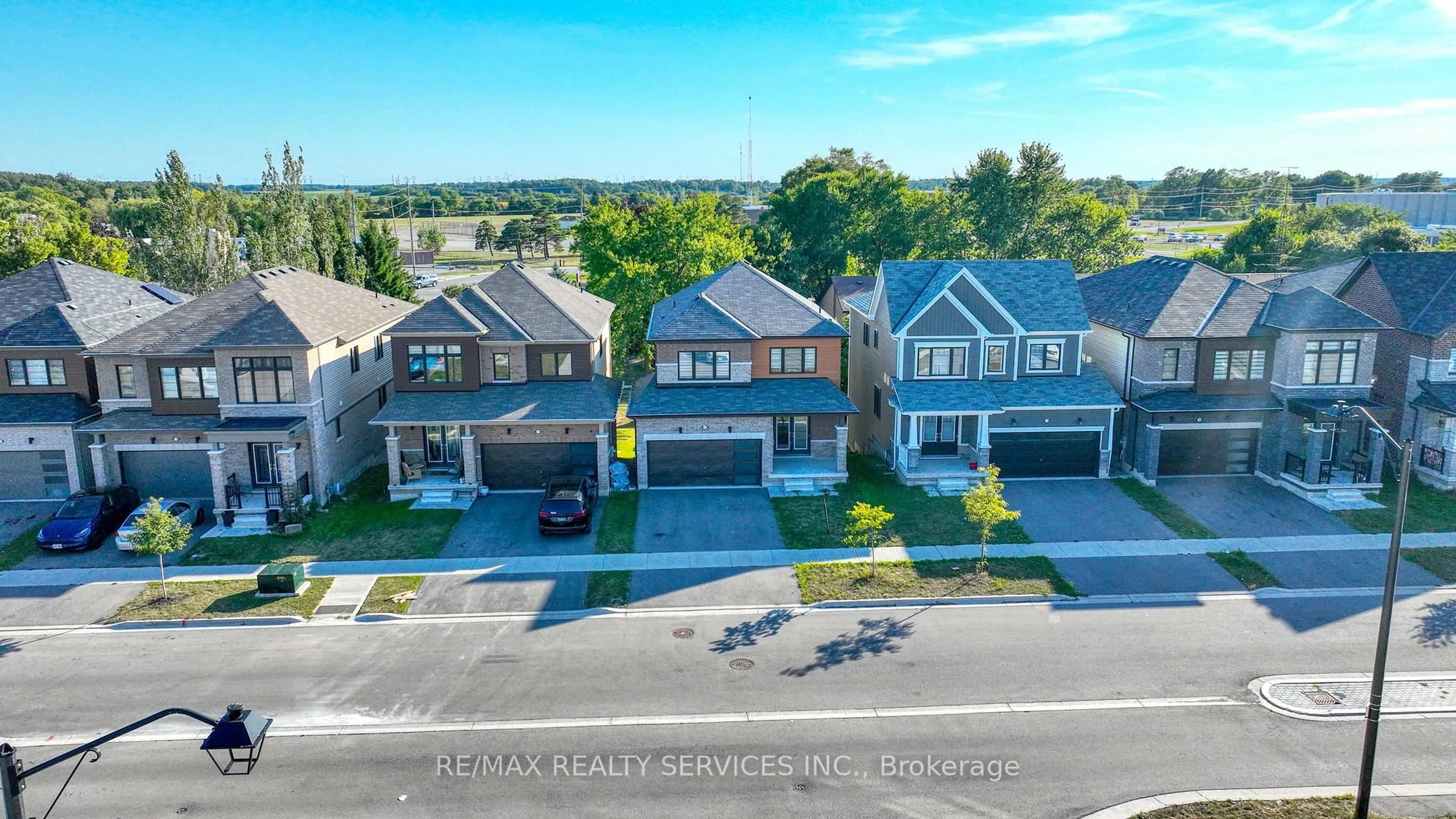 A pic from outside/outdoor area/front of a property/back of a property/a pic from drone, street for 112 David St, Haldimand Ontario N0A 1H0